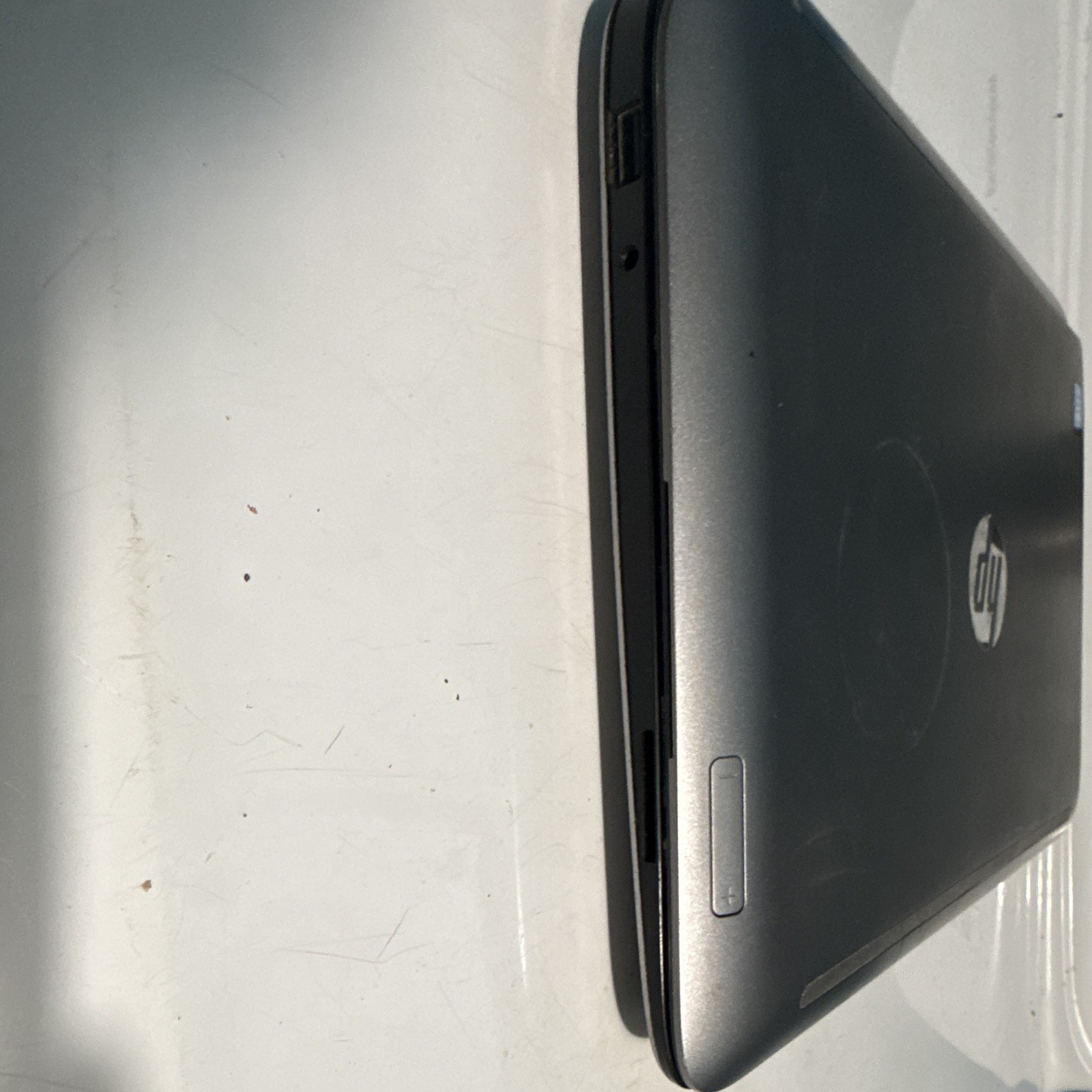 (2) HP Split x2 13.3in Intel Core i3 1.40GHz (Untested)
