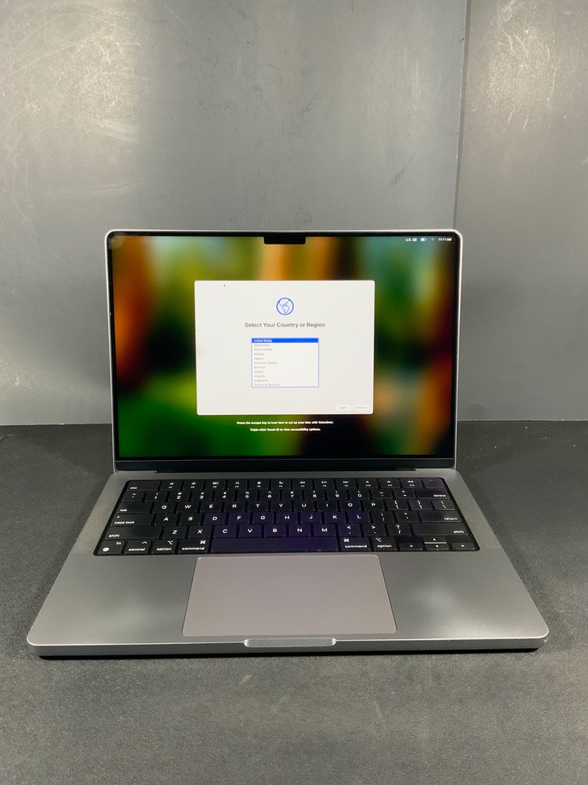 Apple MacBook Pro 14″ (2021) M1 Pro 16GB RAM 512GB SSD – READ DESC / SCREEN BURN