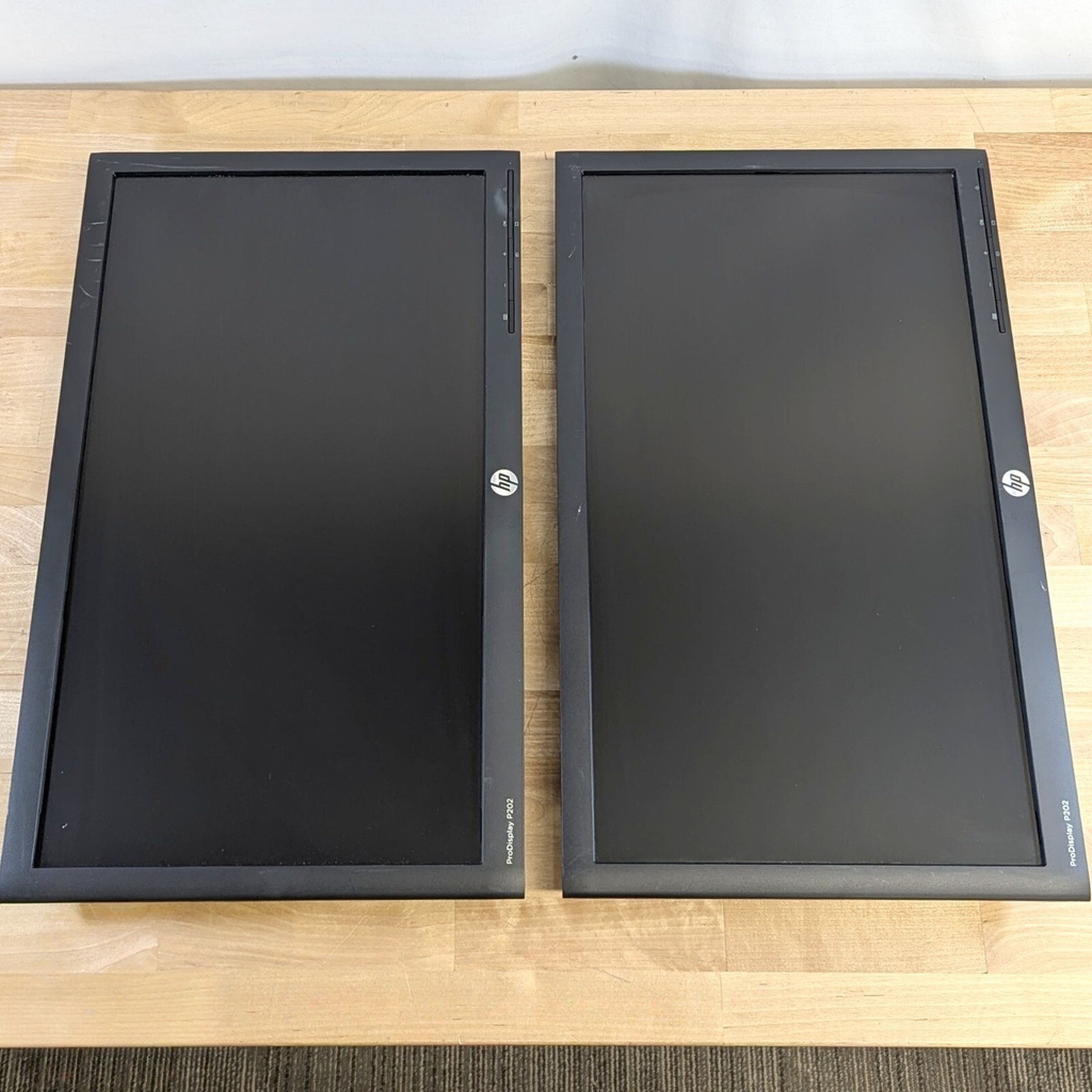 Lot of 2 HP ProDisplay P202 20in TN LED 1600×900 No Stands, Power Cords