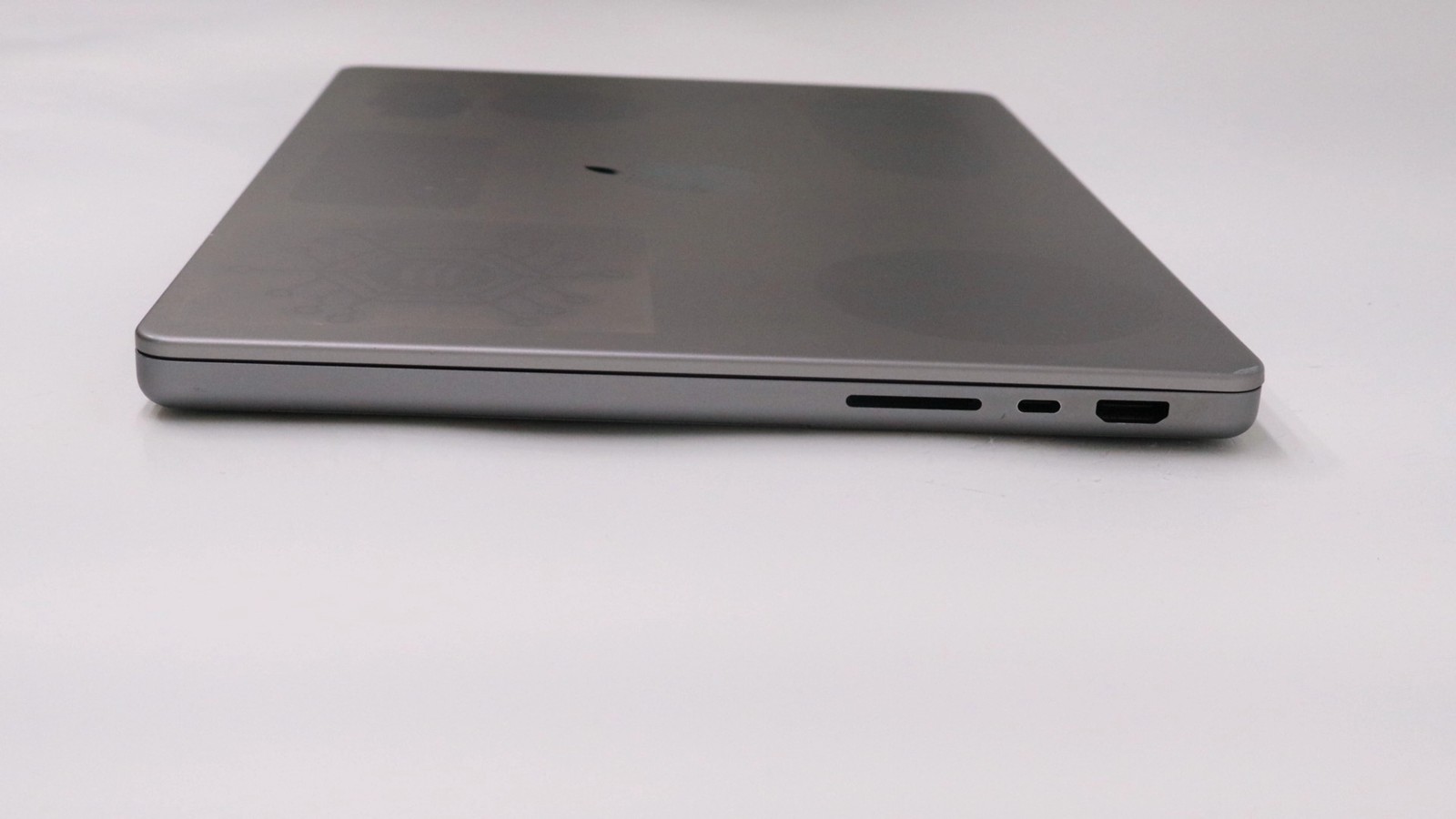 Apple Macbook Pro 14″ M1 Max 10-Core 64GB 1TB – Fair READ DESC