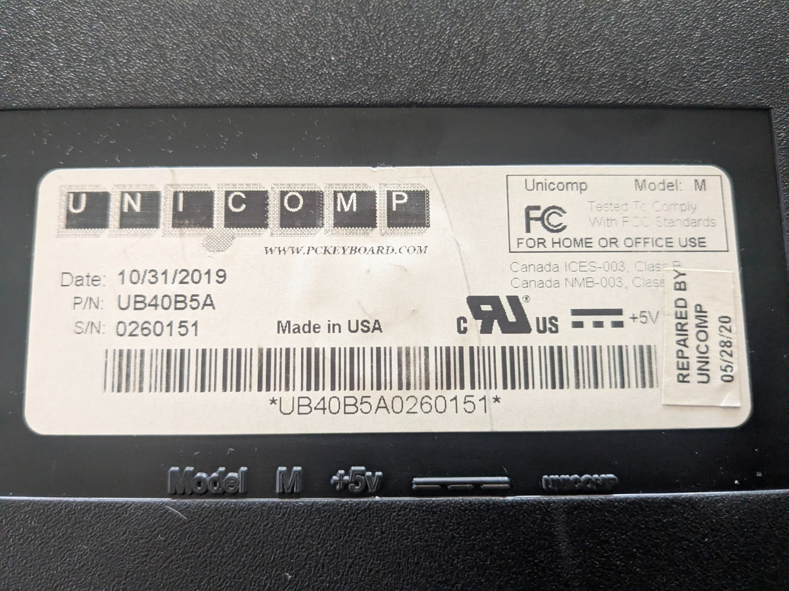 Unicomp Model M 122 UB40B5A Buckling Spring Keyboard