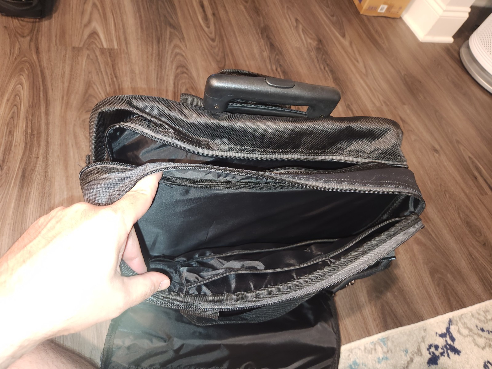 Golden Pacific Laptop Rolling Brief Bag w/ Built In USB Charge Port