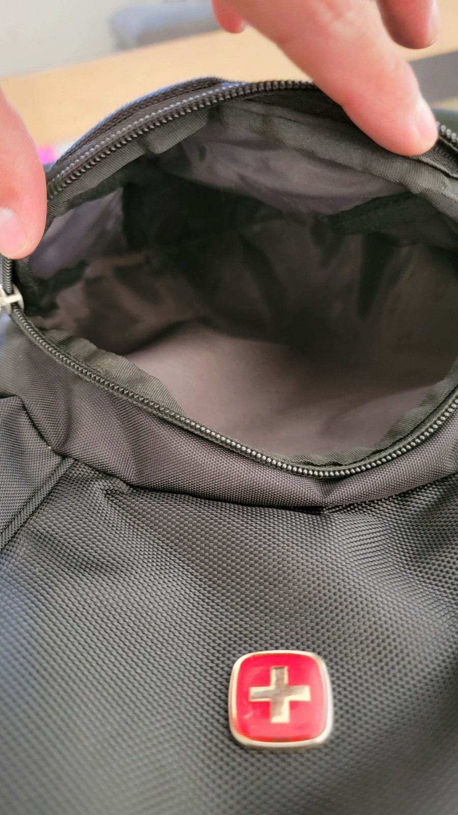 Swissgear 3760 ScanSmart Padded 16″ Laptop Backpack Black
