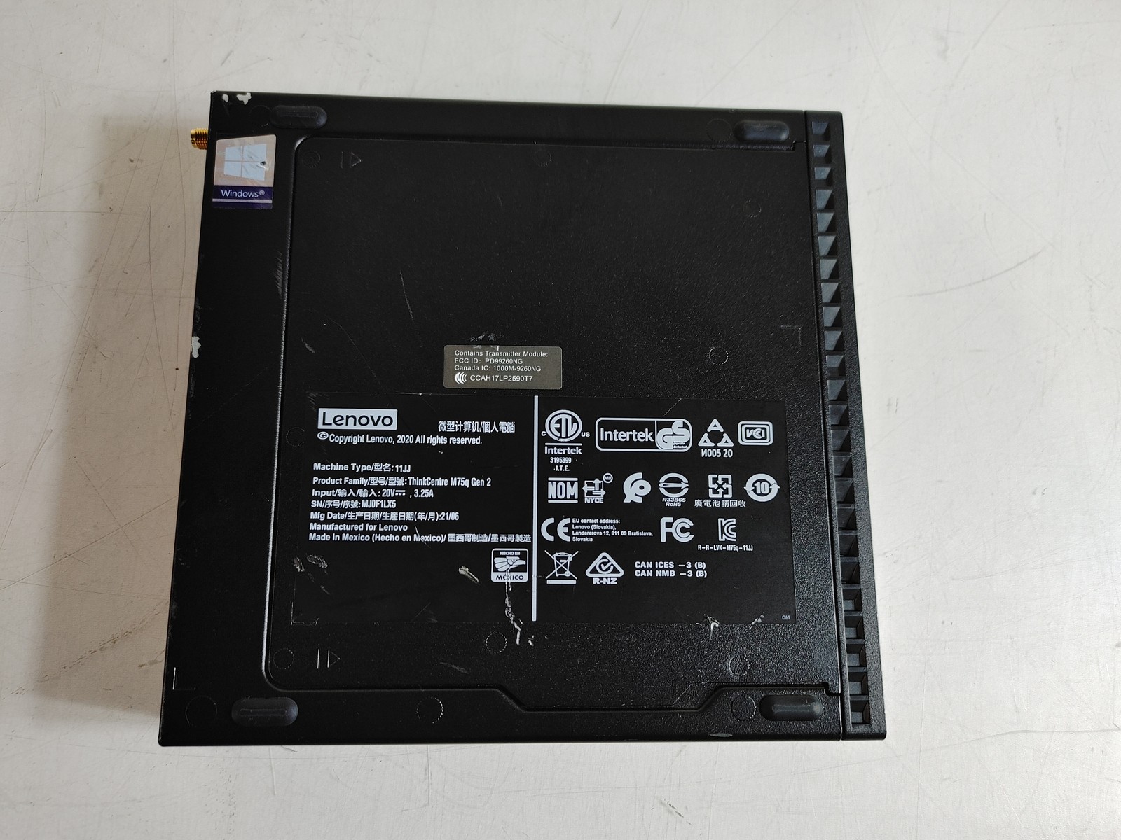 Lenovo ThinkCentre M75q Gen 2 Tiny Ryzen 3 Pro 4350GE 3.50 GHz 8 GB DDR4 No HDD