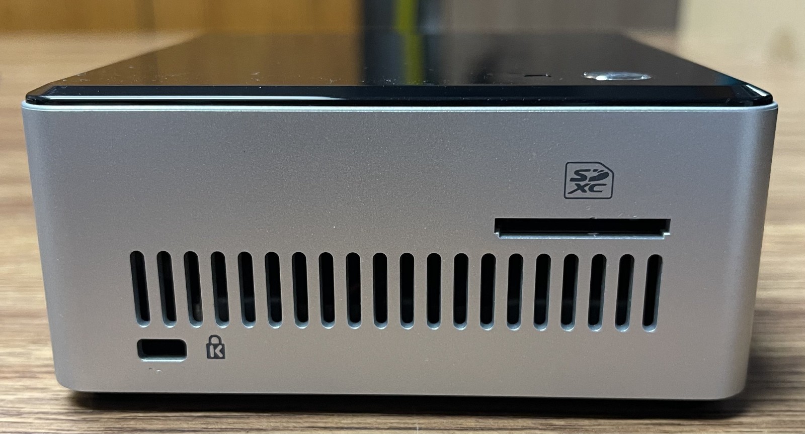 Intel Nuc NUC5CPYH Celeron N3050 1.60GHz 8GB DDR3 500GB SSD Almalinux 9