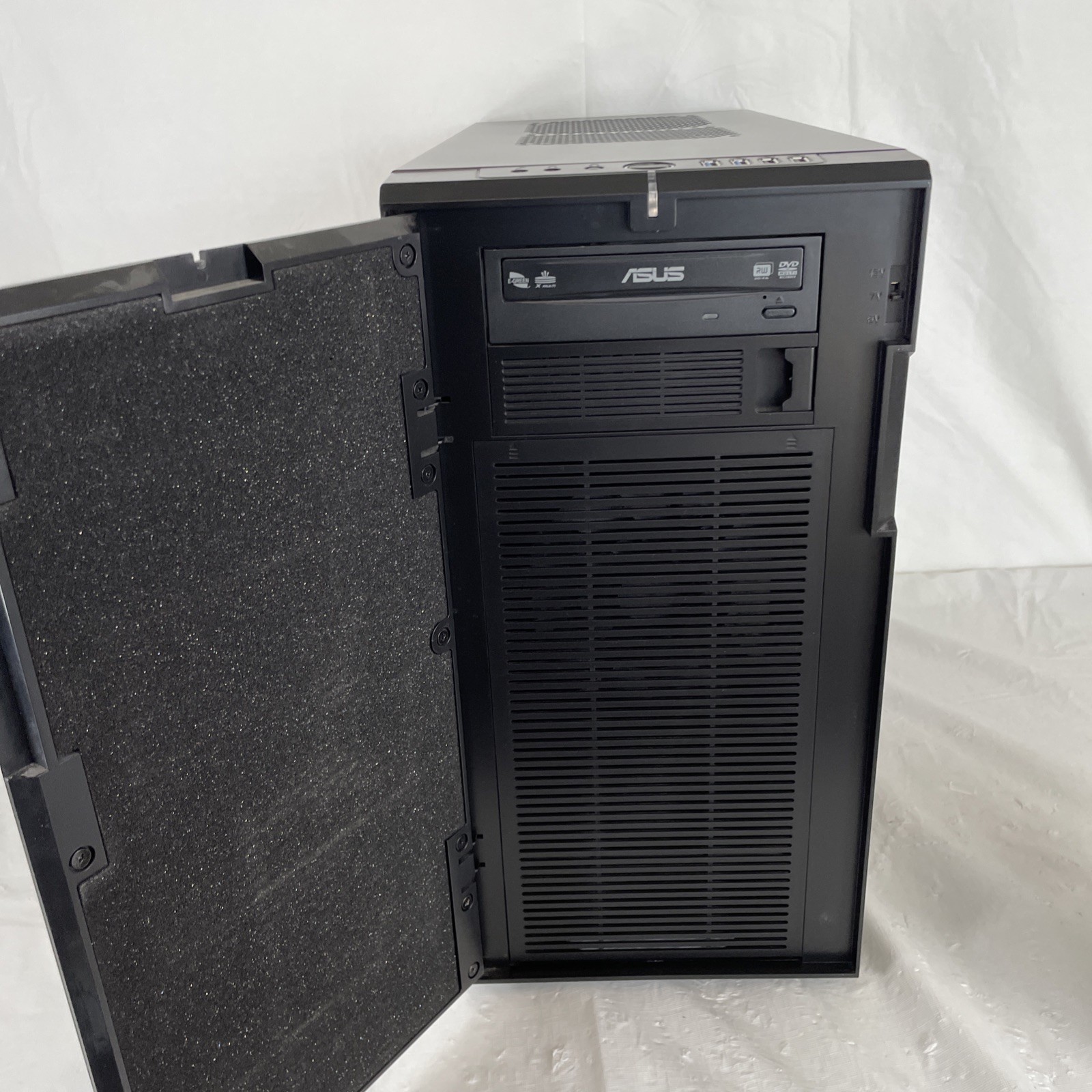 Fractal Design Define R4 | Asus P8Z77-V Pro | i5-3570K 3.40GHz | 16GB RAM NO OS