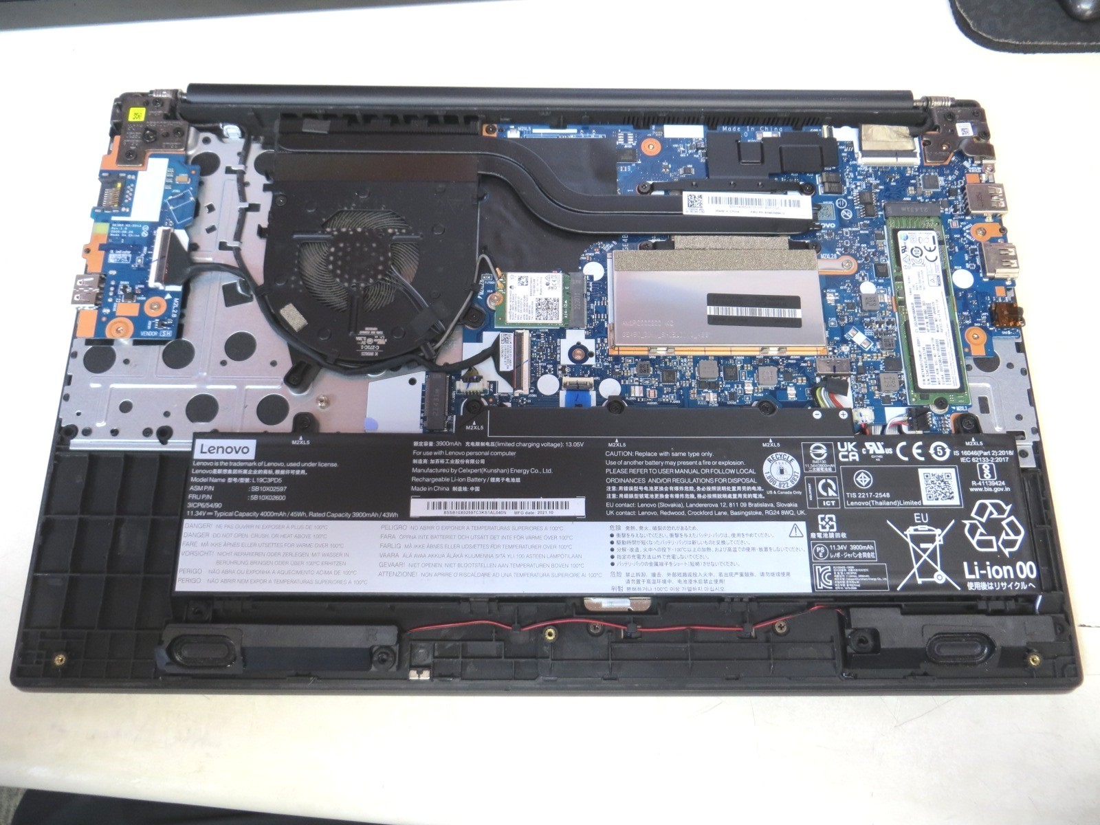 Scratched LCD Lenovo ThinkPad E15 Gen 2 Intel i5-1135G7 2.4GHz 8GB 512GB w/OS