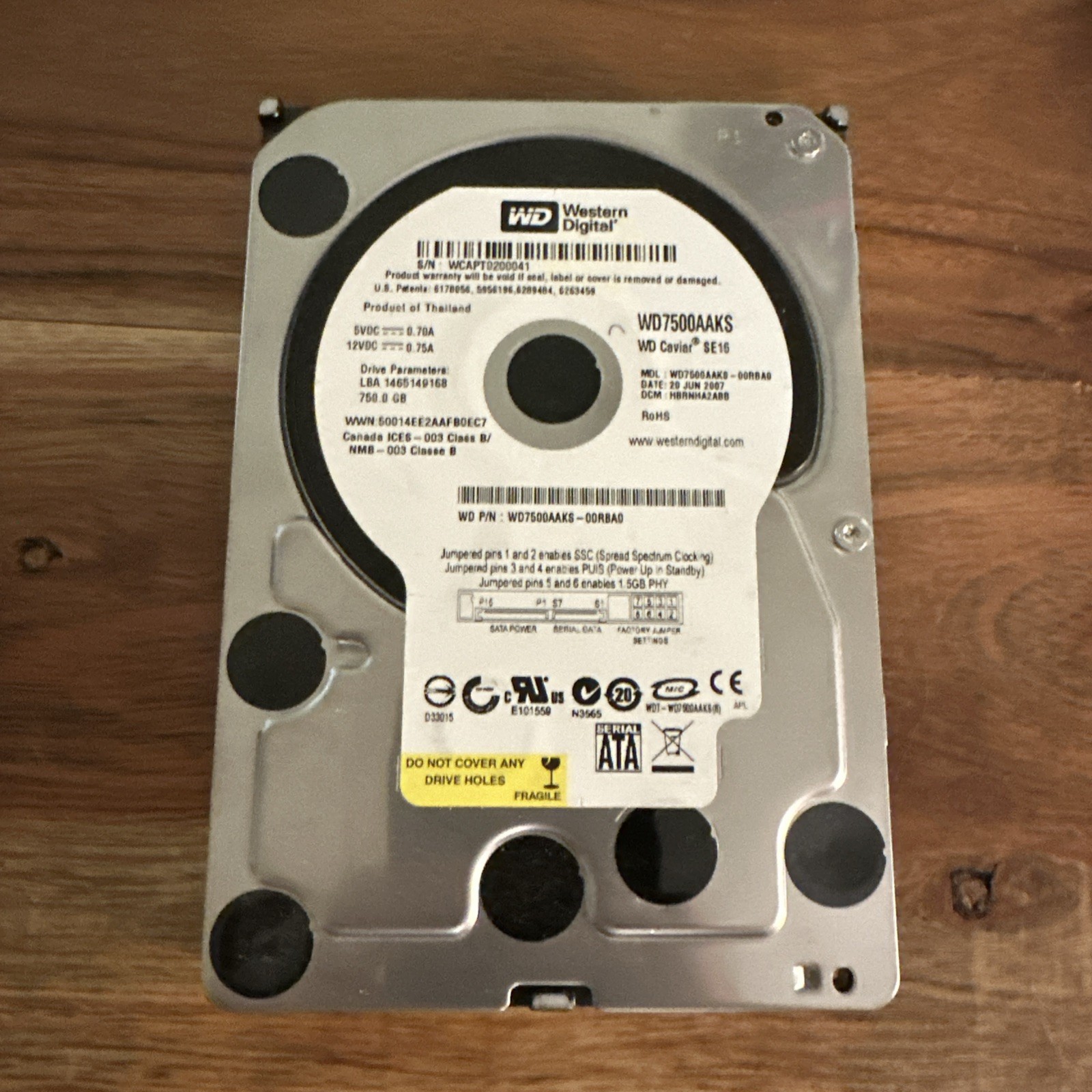 Western Digital WD7500AAKS-00RBA0 – 750GB 7.2K RPM SATA 3.5″ Hard Drive HDD SATA