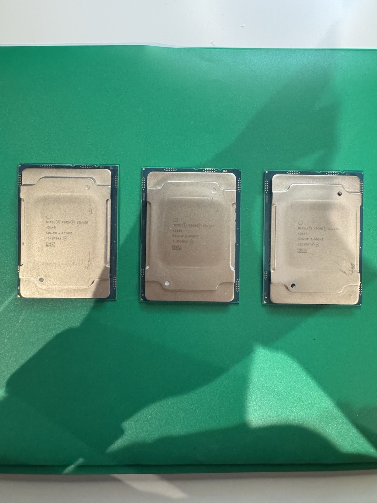 Intel Xeon Silver 4214R 2.4GHz up to 3.5GHz 16.5MB 12-Core 100W LGA3647 SRG1W