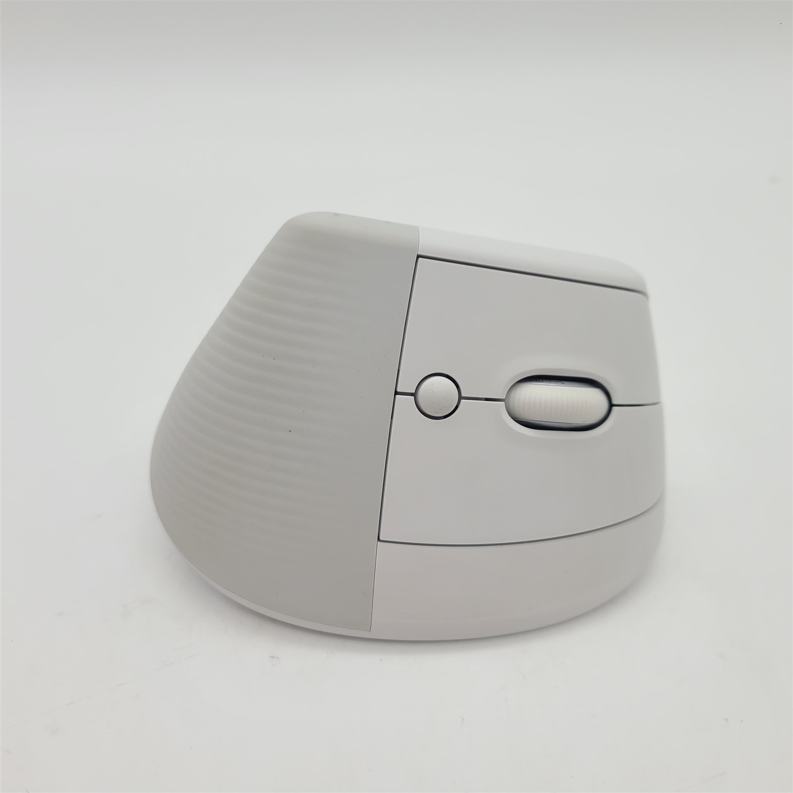 Logitech Lift Vertical Ergonomic Mouse, Wireless – Off White