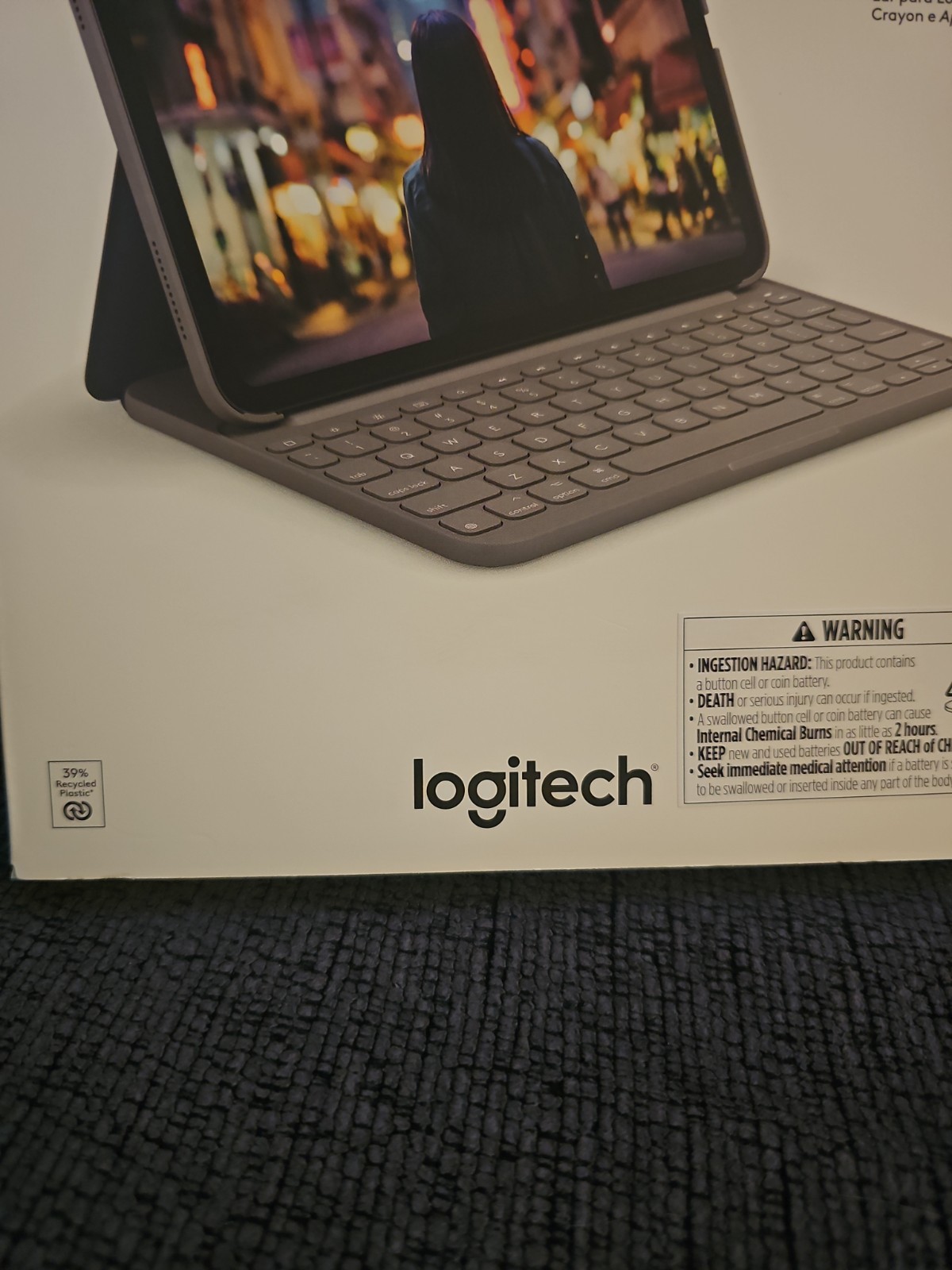 Logitech Slim Folio Keyboard Case for iPad 10th Gen & A16 (920-011368) NEW
