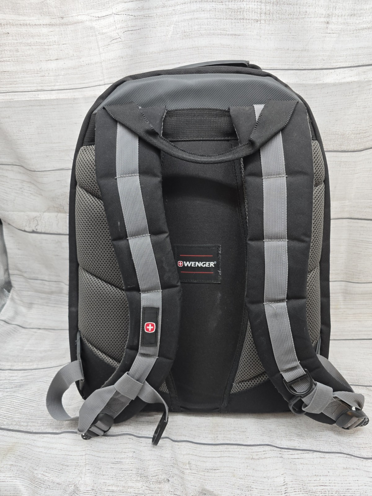 WENGER SWISS GEAR LEGACY 16″ LAPTOP BACKPACK BACKPACKS. MPN 600631.