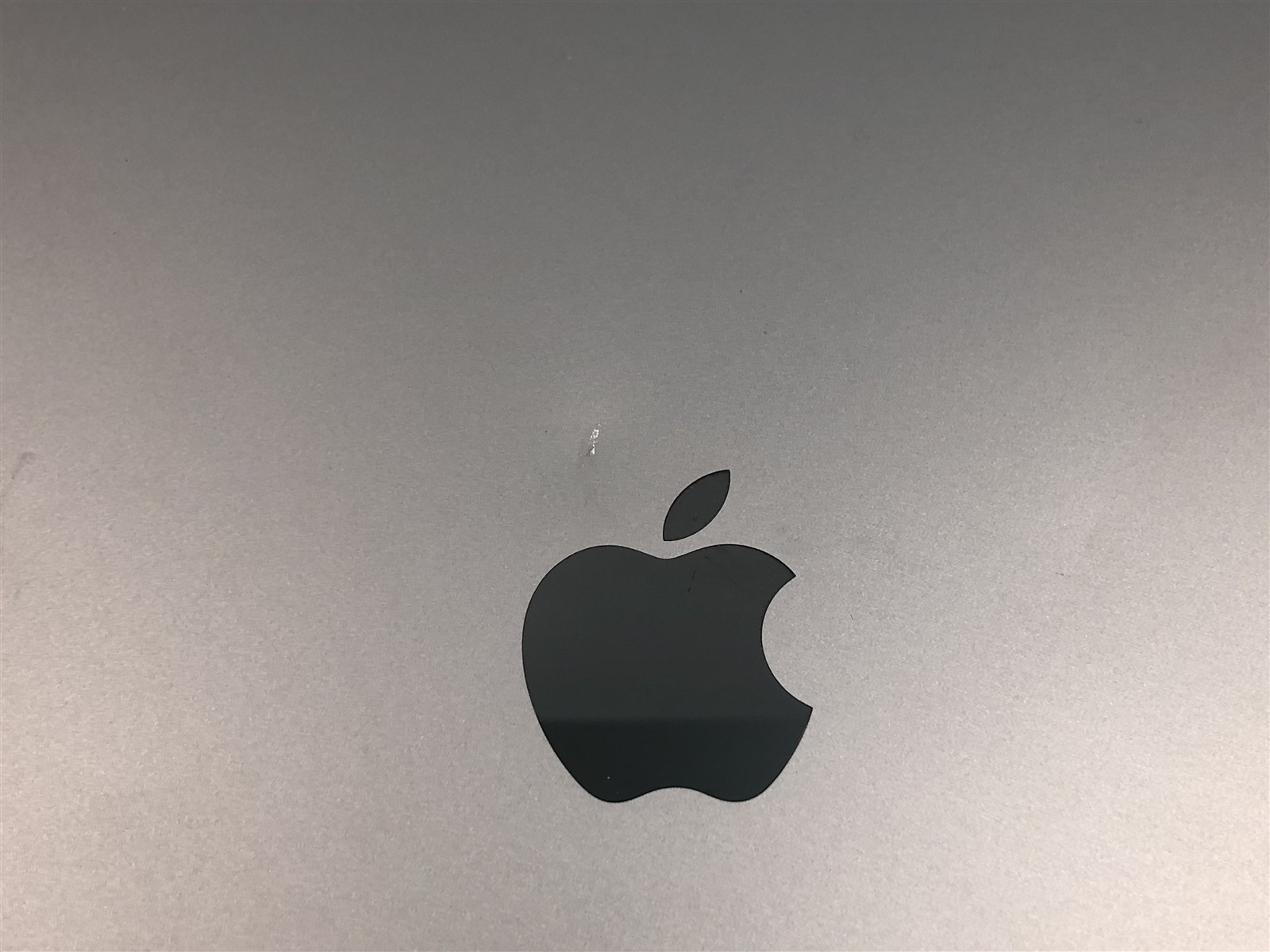 Apple MacBook Pro A2141 16″ Screen Assembly Space Gray 661-14200 – Grade C