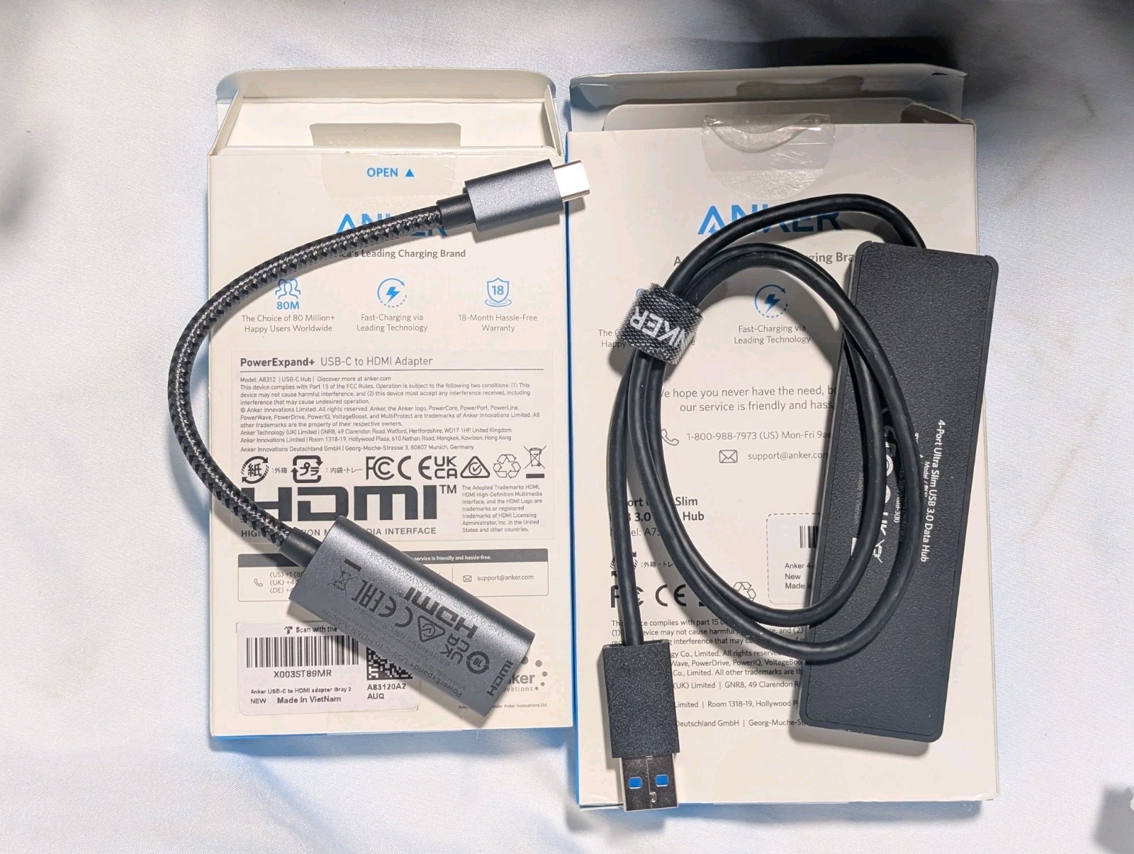 Anker 4-Port USB 3.0 Ultra Slim Data Hub Black A7516 + USB-C to HDMI Adapter