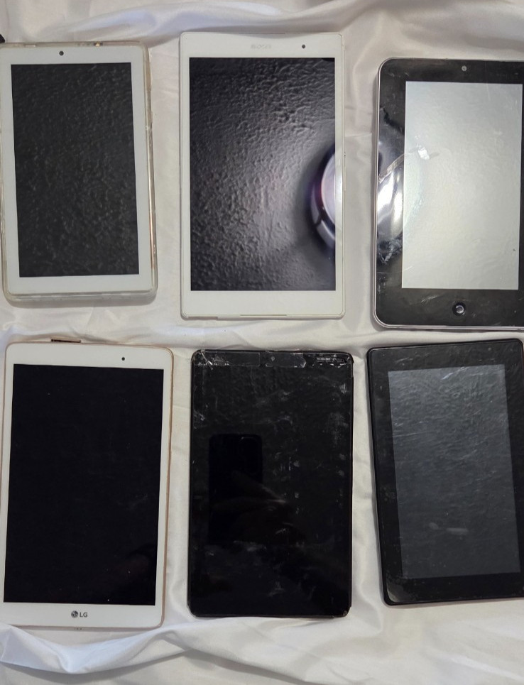 Mixed Lot of 13 Tablets UNTESTED, PARTS ONLY – READ DESCRIPTION