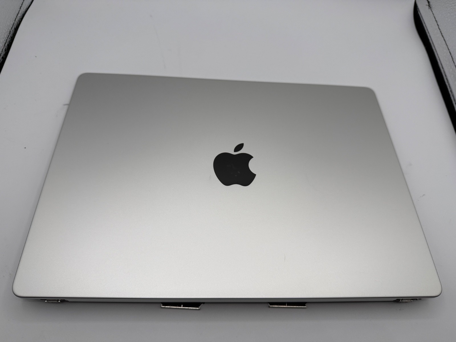 Genuine LCD for MacBook Pro 14″ A2442 A2779 A2918 2021 2023 Silver Very Good