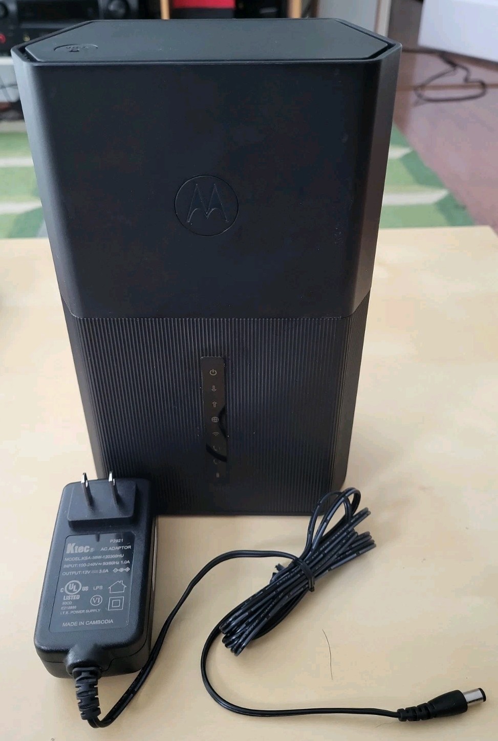 Motorola WiFi 6 Modem/Router Combo MT8733 AX6000 with 2.5G LAN and Voice