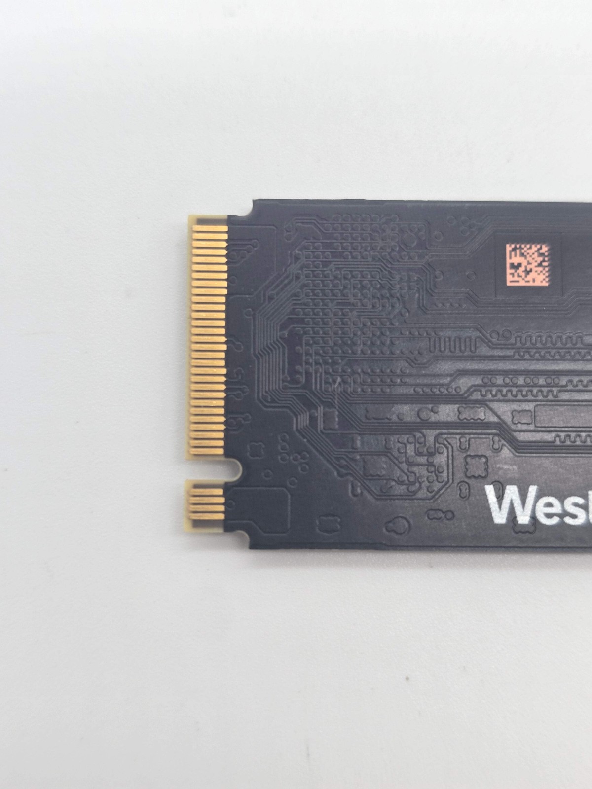 WD Green SN3000 1TB PCIe 4.0 NVMe M.2 2280 SSD 5000/4200MB/s Tested