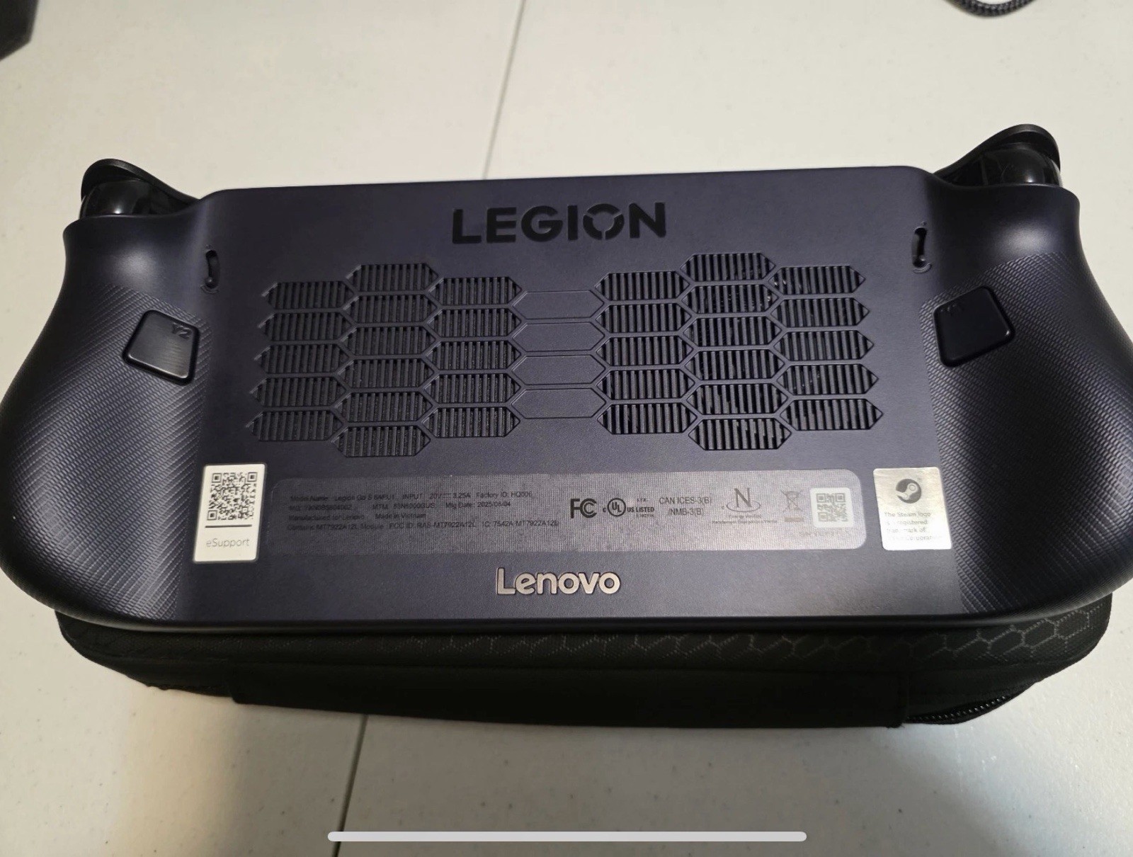 Lenovo Legion Go S Z1 Extreme 32GB RAM 1TB + 512GB SD SteamOS Handheld w/Extras