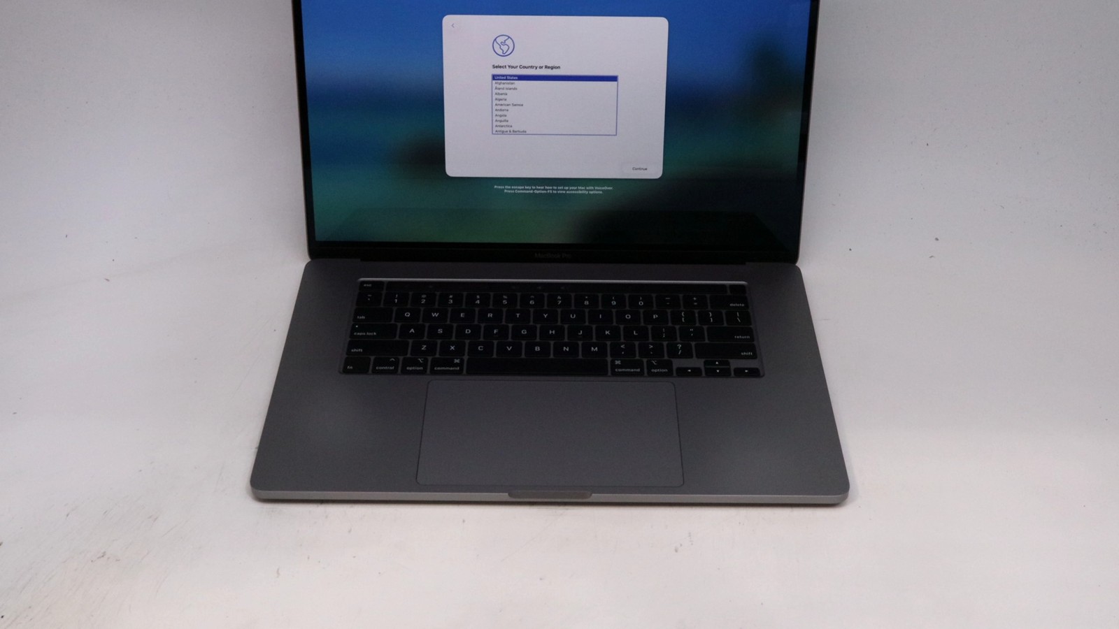 Apple MacBook Pro 16 Core i9 64GB 512GB Gray 2019 – Good