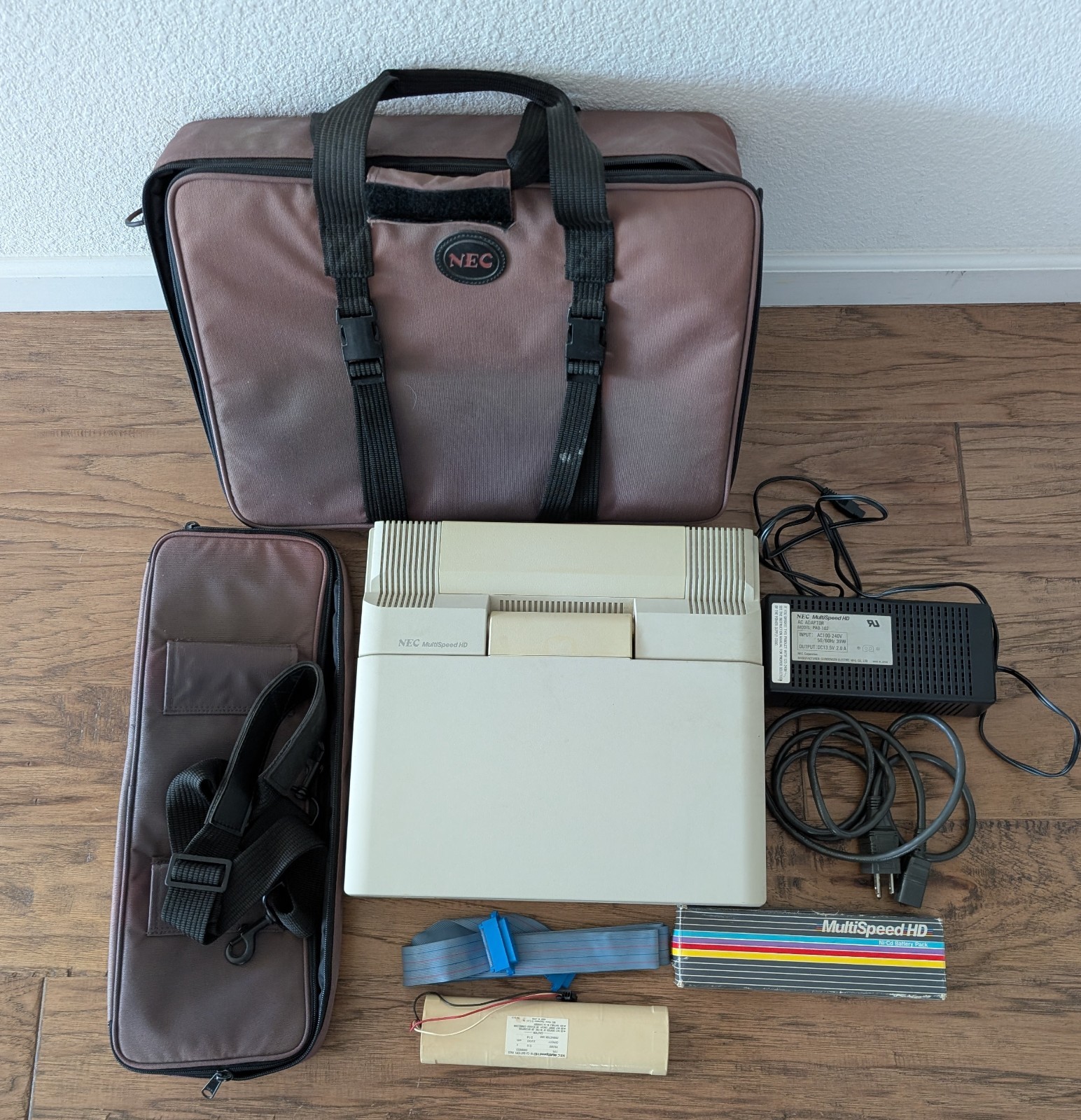 NEC MultiSpeed HD Vintage laptop – for parts