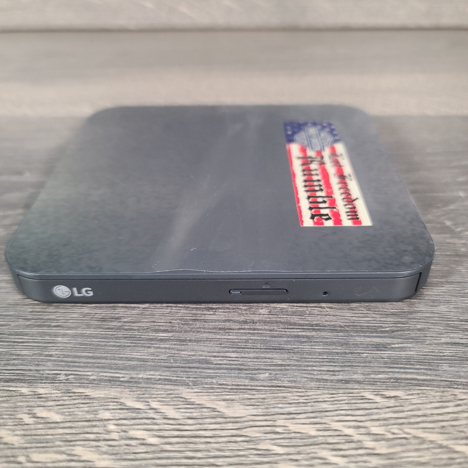 LG Ultra Slim Portable USB 8x External DVD Burner Writer Drive PC Mac Compatible