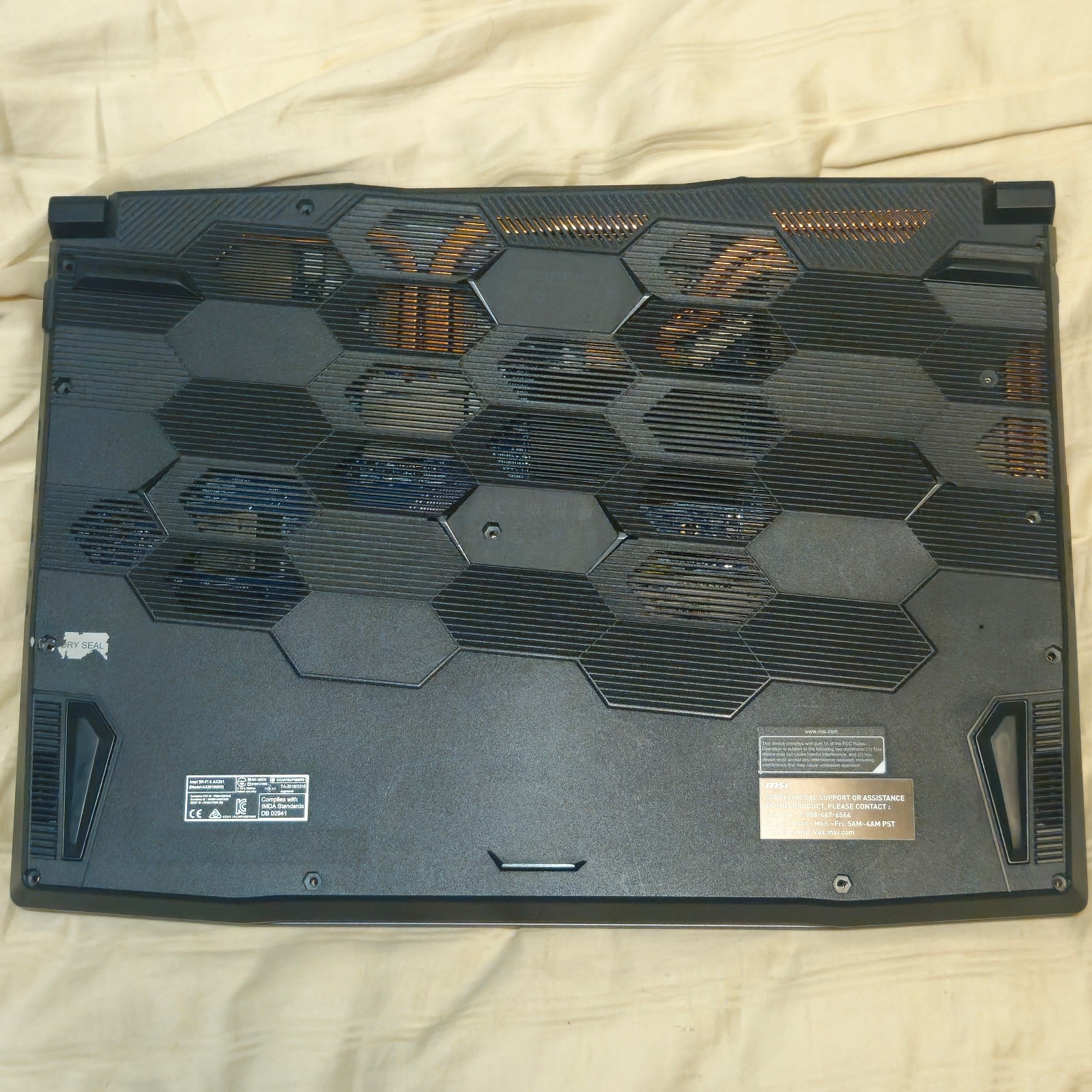MSI Pulse GL66 (11UCK) – Intel Core i7-11800H, NVIDIA GeForce RTX 3050 Mobile