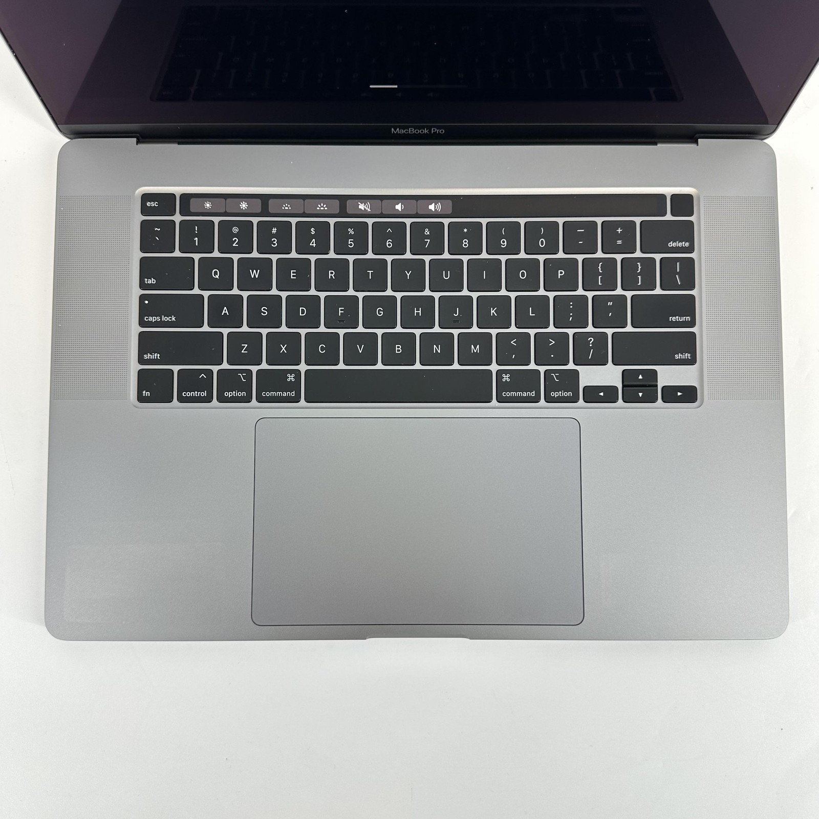 MacBook Pro 16 Touch Bar Gray 2019 i9 16GB 1TB SSD Radeon Pro 5500M Tinted LCD