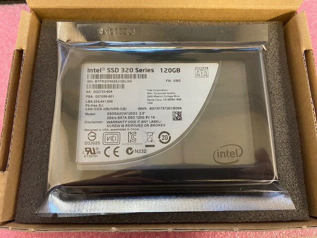 Intel 320 Series 120 GB SATA 3.0 Gb-s 2.5-Inch Solid-State Drive SSDSA2CW120G3