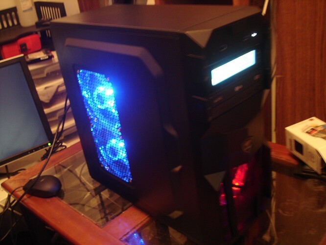 i7 GAMING DESKTOP PC i7 UP TO 3.33 GHZ SSD DRIVE 8GB RAM GTX 650 WINDOWS 10