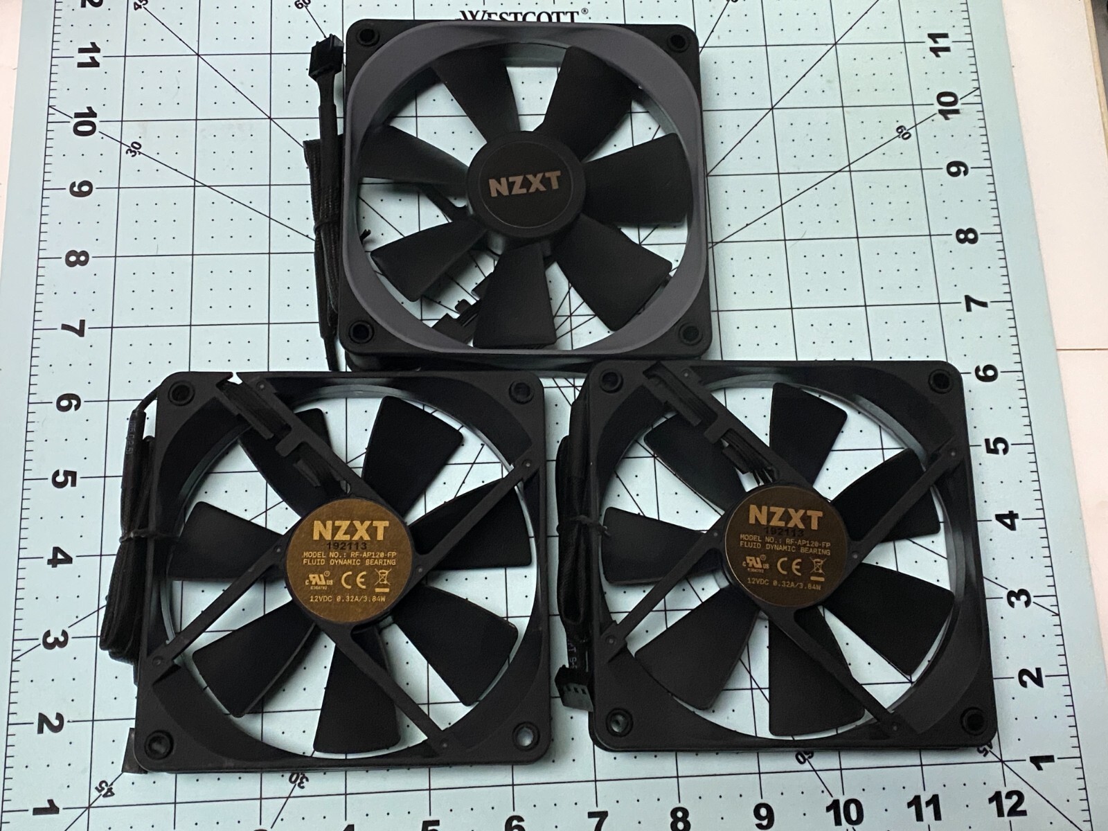 NZXT Aer P 120mm RF-AP120-FP PC Case Fans – 3 Pack – Fluid Dynamic Bearing Black