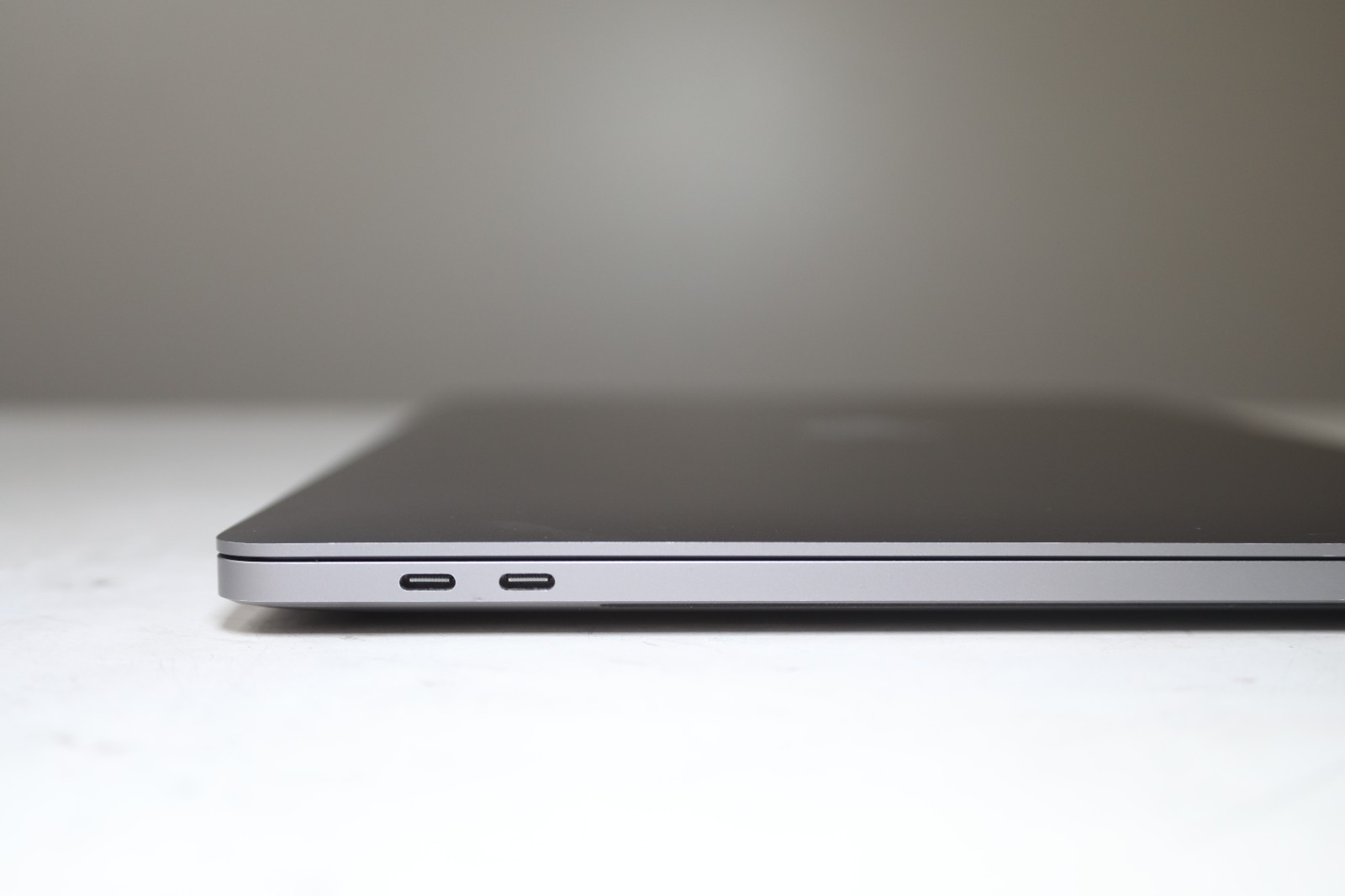 MacBook Pro (A2141) Intel Core i9-9980HK CPU 2.40GHz-32GB RAM-1TB SSD-TahoeOS