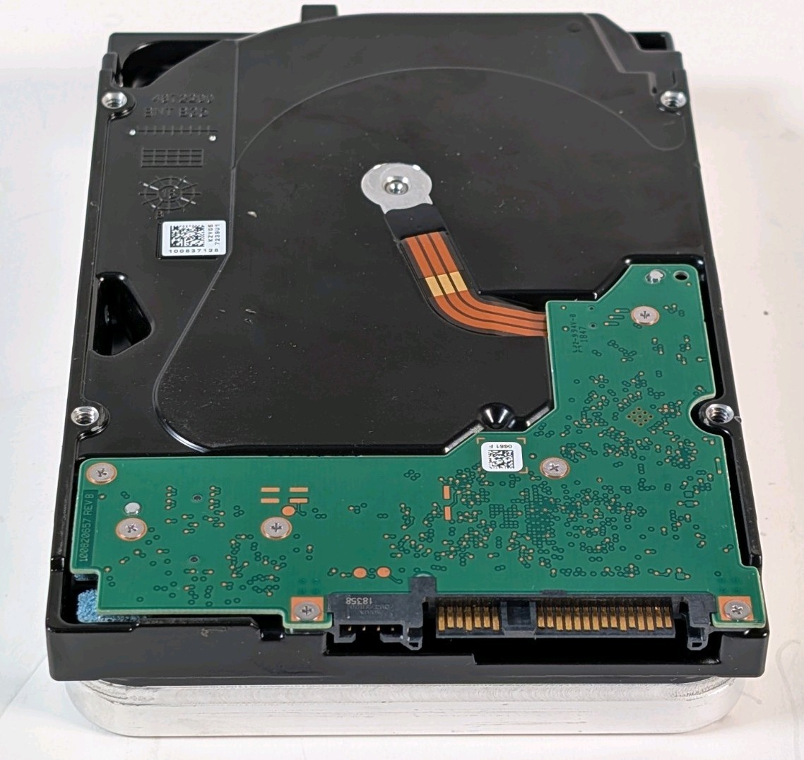 HP Enterprise by Seagate 3.5″ 14TB 7.2K SAS HDD | ST14000NM0048, Sanitized