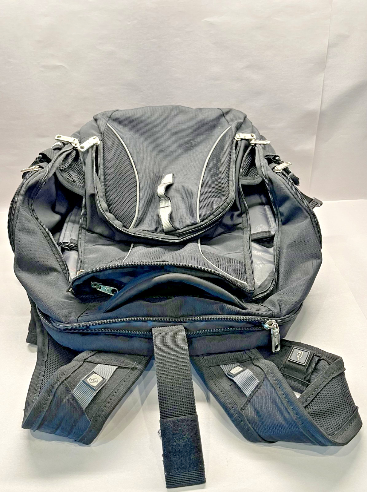 Swiss Gear Travel Laptop Backpack Airflow Padding Multi Compartment Black