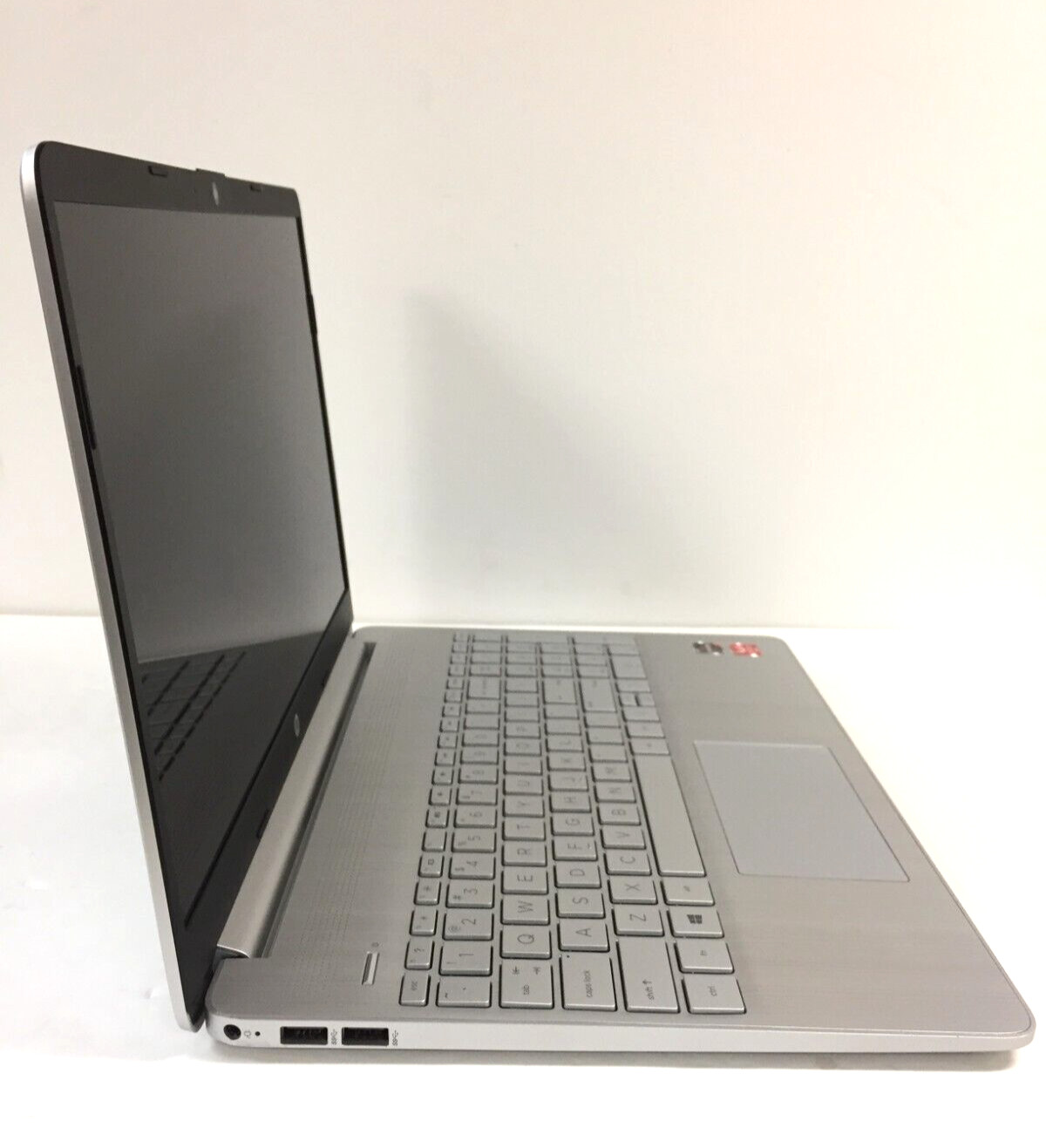 HP 15-ef0875ms 15.6″ Touch Laptop/AMD Ryzen 7-3700U/12GB/512GB SSD/W10, Grade C