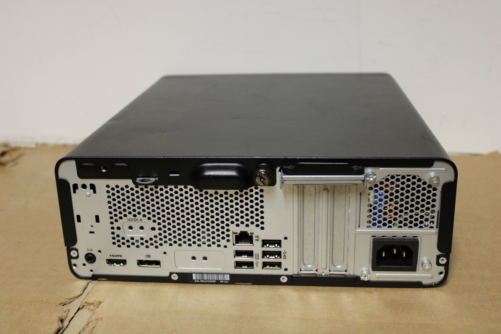 HP ProDesk 400 G7 SFF i7-10700 8-Core 4.80Ghz/16Gb/256Gb Nvme/DVDRW/Win 11 W9