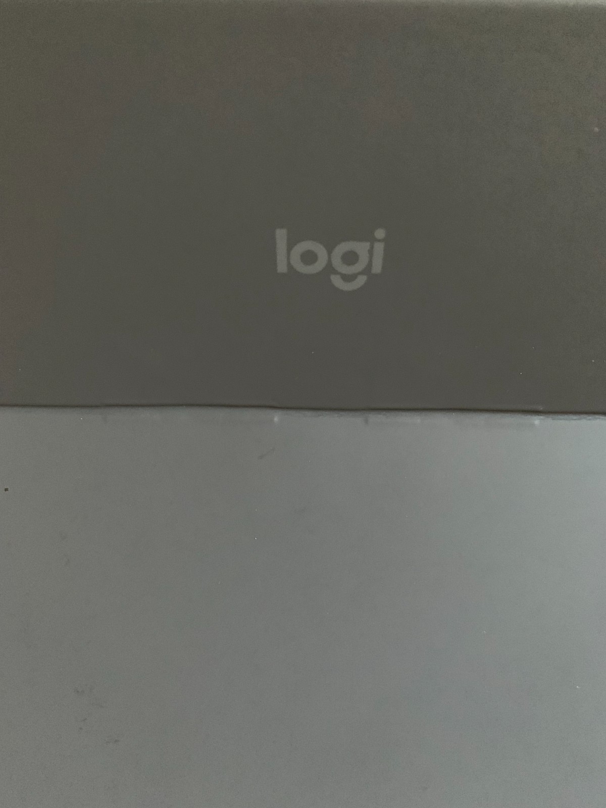 Logitech Combo Touch iPad Air 13″ (M2) Case – Gray