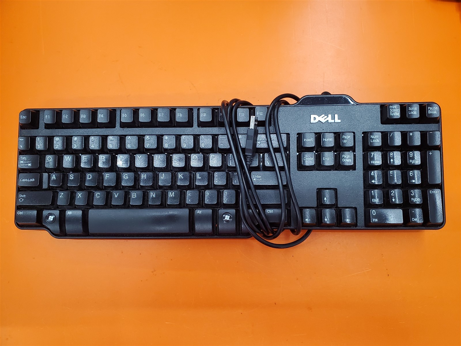 ⭐️⭐️⭐️⭐️⭐️ Dell 0DJ331 SK-8115 Standard USB Wired Keyboard w/ Tilt Feet – Black