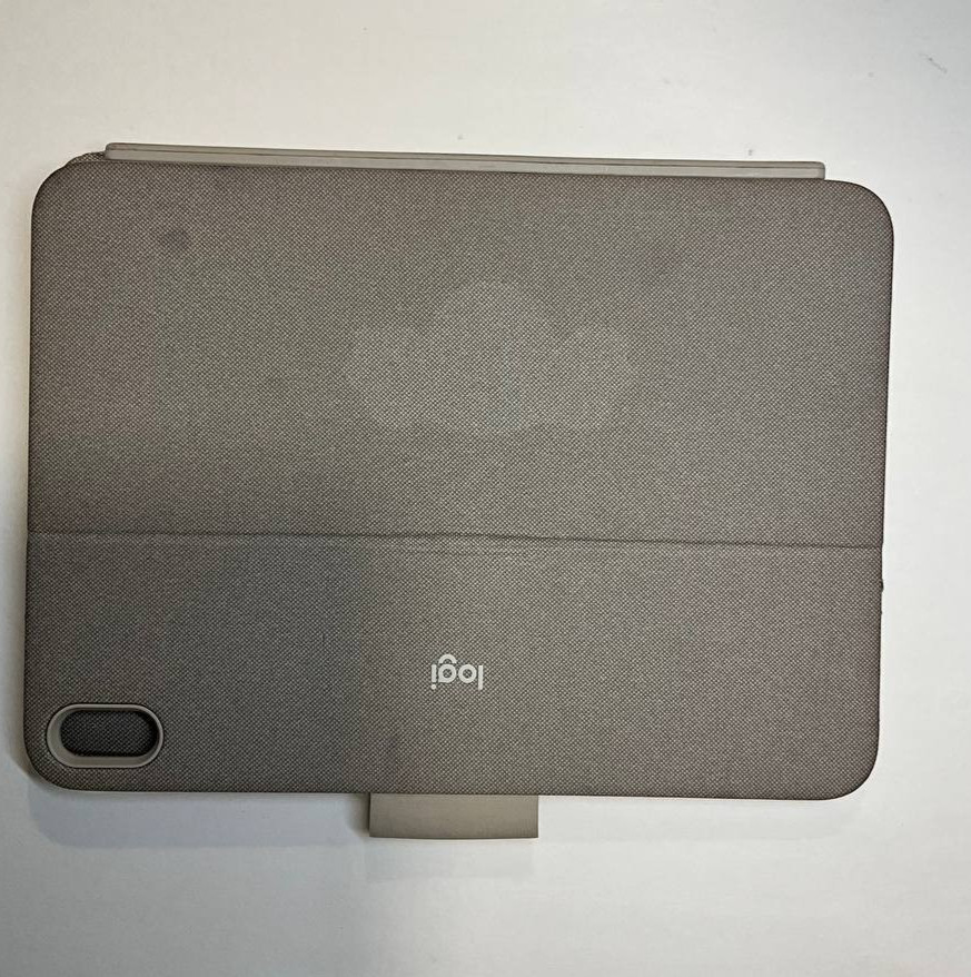 Logitech – Combo Touch Keyboard and Trackpad Case for Apple iPad