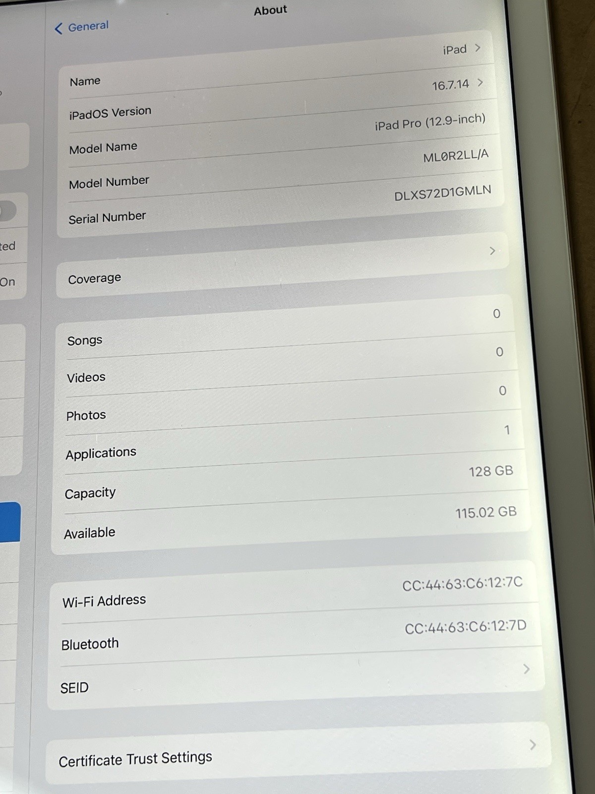 Apple iPad Pro (12.9-inch) A1584 128GB Wi-Fi – GOLD
