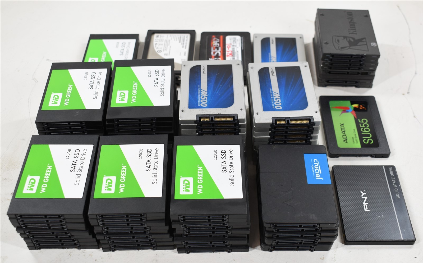 LOT of 95 x 120GB 2.5″ Internal SSD Hard Drive WD Kingston Crucial Intel PNY HD