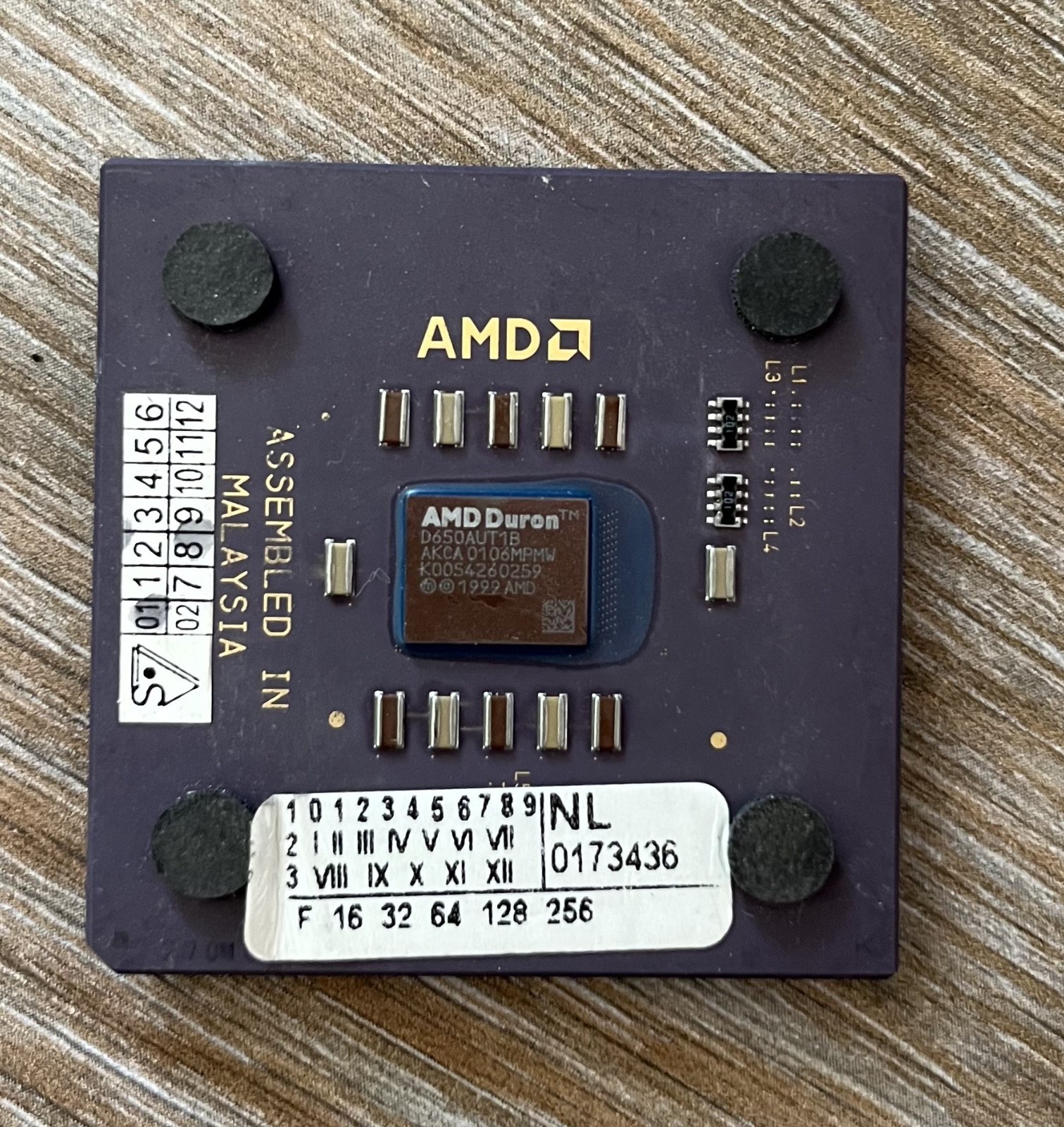 Gigabyte GA-7ZX Socket A – AMD Duron 650 – 256MB RAM – I/O Shield – Tested