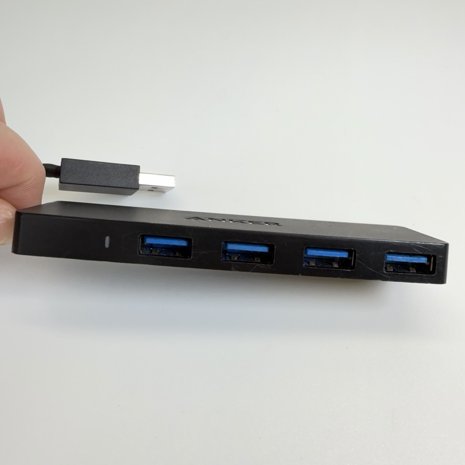 Anker 4-Port Ultra-Slim USB 3.0 Data Hub Model A7516