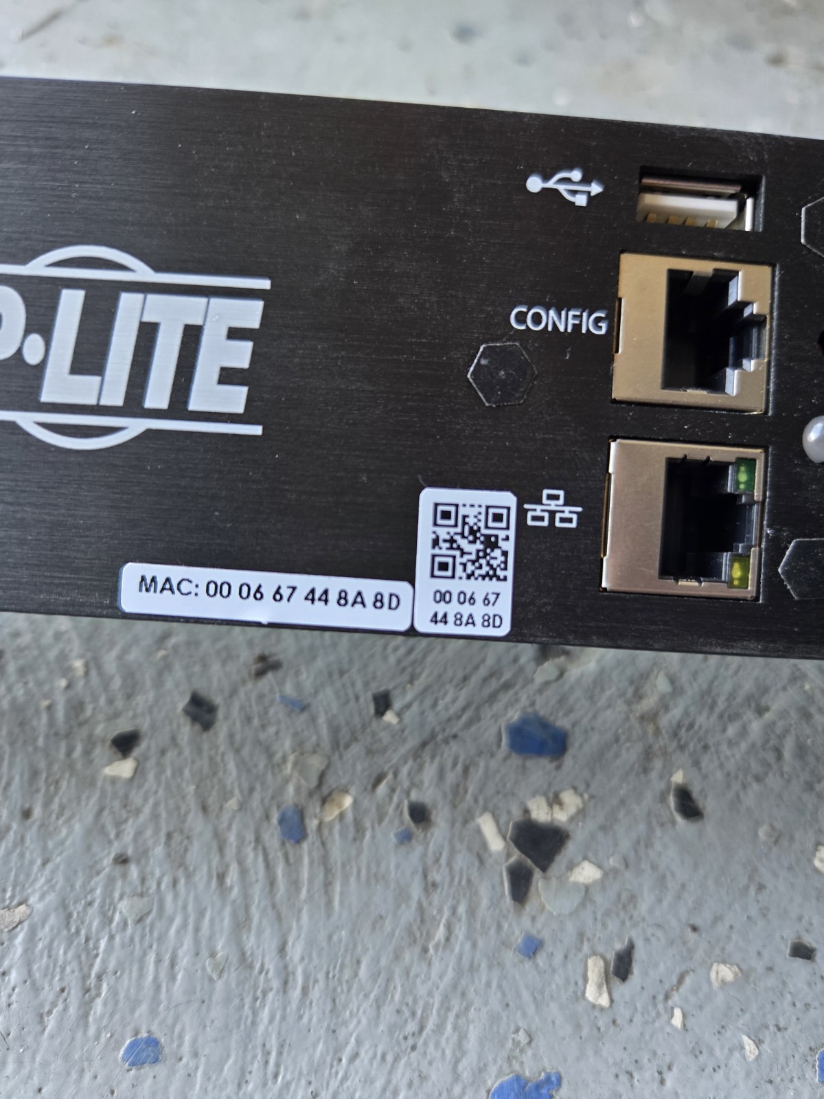 Tripp Lite PDUMNV20HVLX Monitored Rack PDU 3.7kW 208/230V 20A LX Network