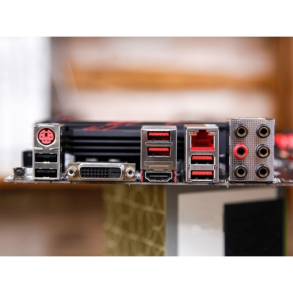 MSI B450 Gaming PLUS Motherboard Socket AM4 DDR4 SATA III PS/2 On-Board Audio
