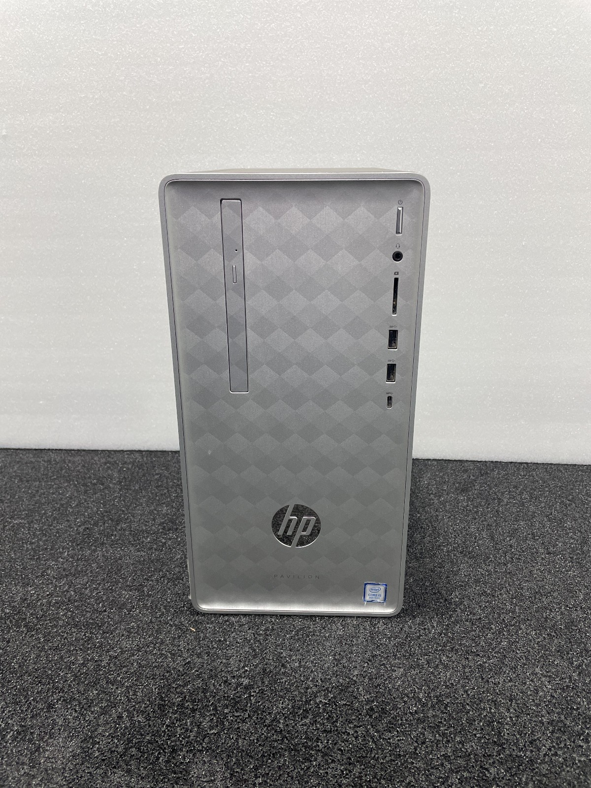 HP 590-p0066 Hp Pavilion i5-8400 2.8GHz,32GB, 1TB SSD ,WIN 11 PRO ,WIFI