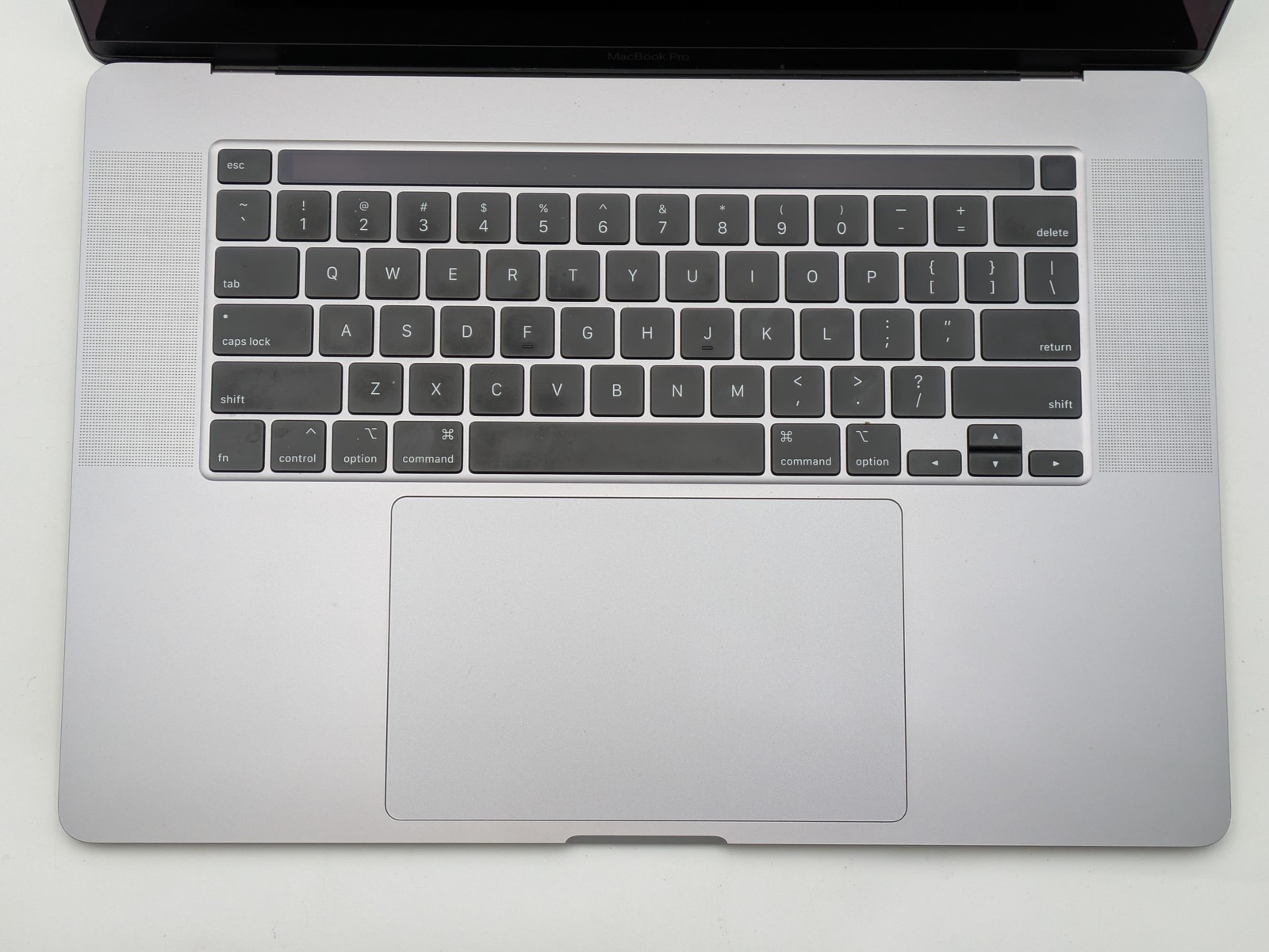 Apple MacBook Pro 2019 16″ i9-9880HK 512GB SSD 32GB AMD Radeon Pro 5300M macOS