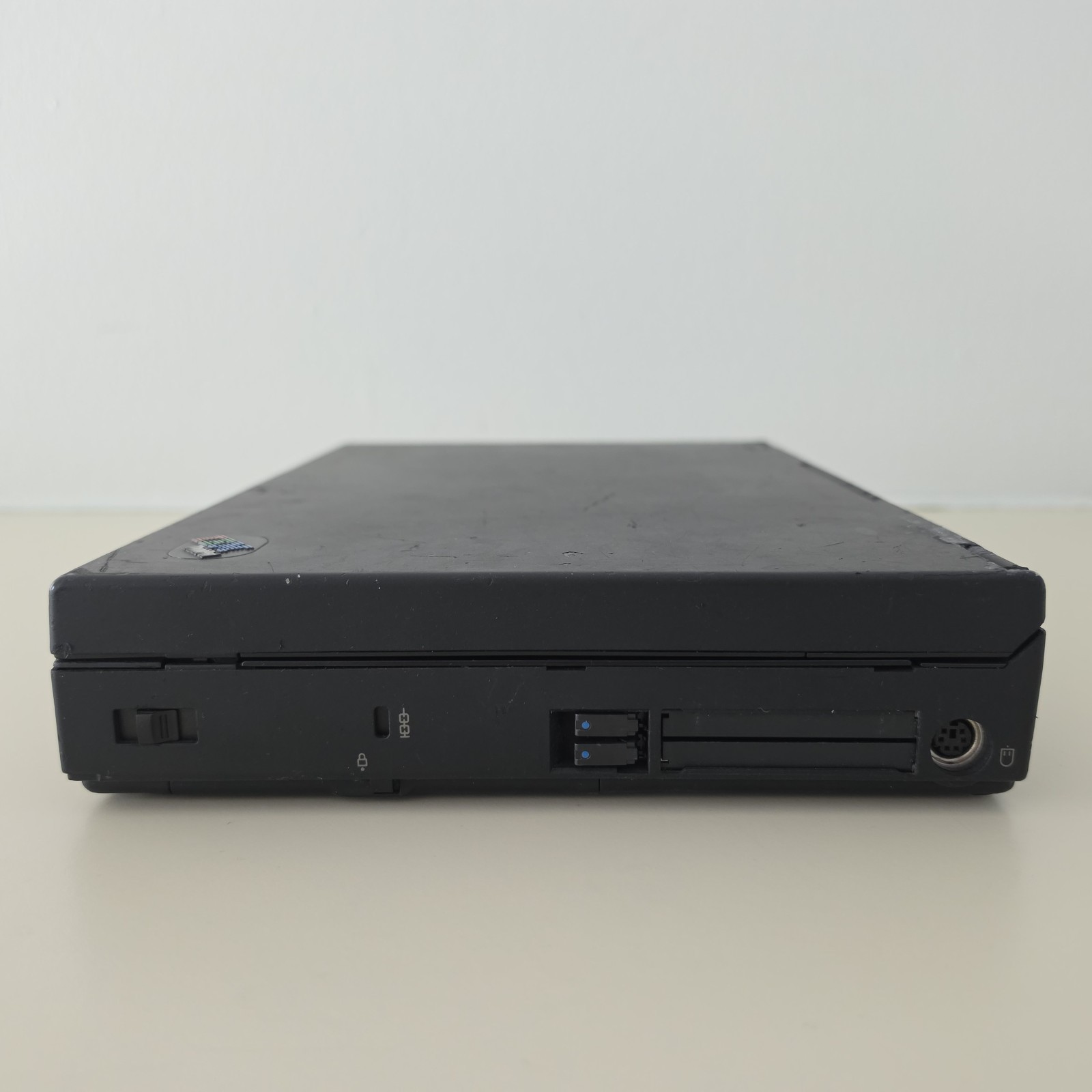 RARE Vintage 12.1″ IBM ThinkPad 760E Laptop – Intel Pentium 72MB RAM 1.33GB HDD