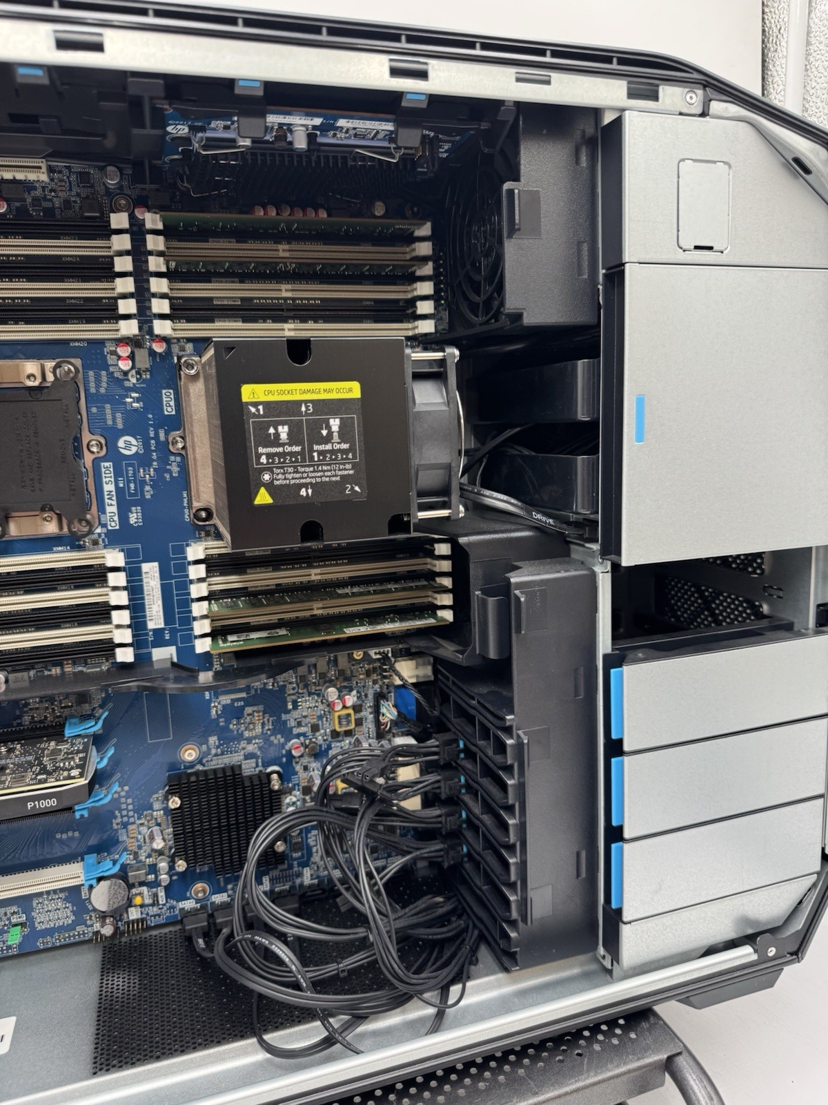 HP Z8 G4 Workstation Xeon(R) Silver 4214 @2.20GHz 32GB RAM NO HDD,OS GPU N P1000
