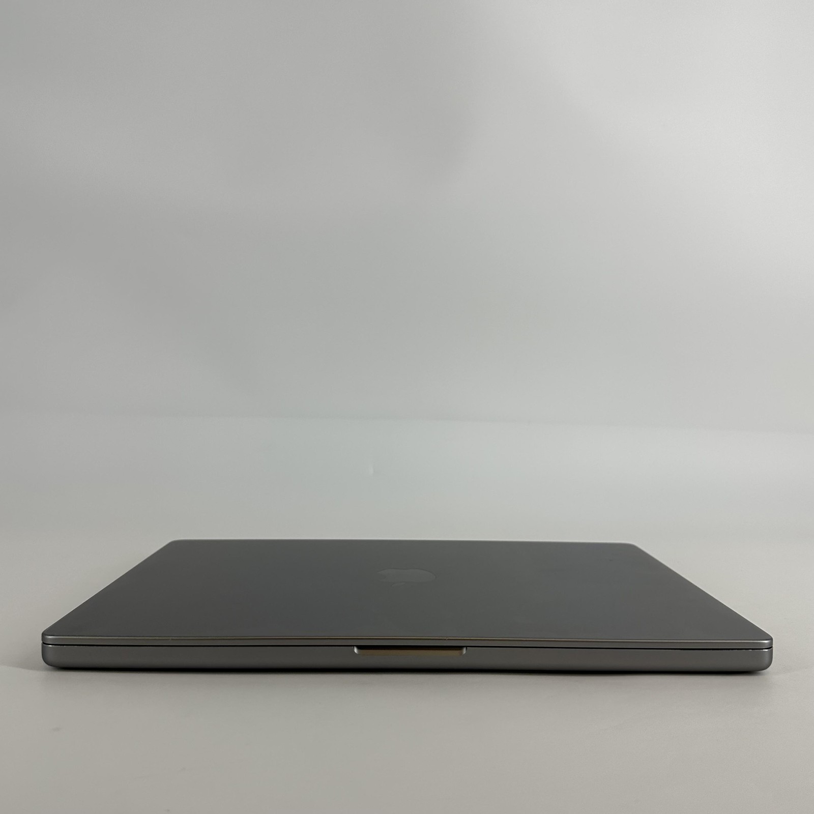 MacBook Pro 16 Space Gray 2021 3.2 GHz M1 Max 10-Core CPU 32-Core GPU 64GB 1TB